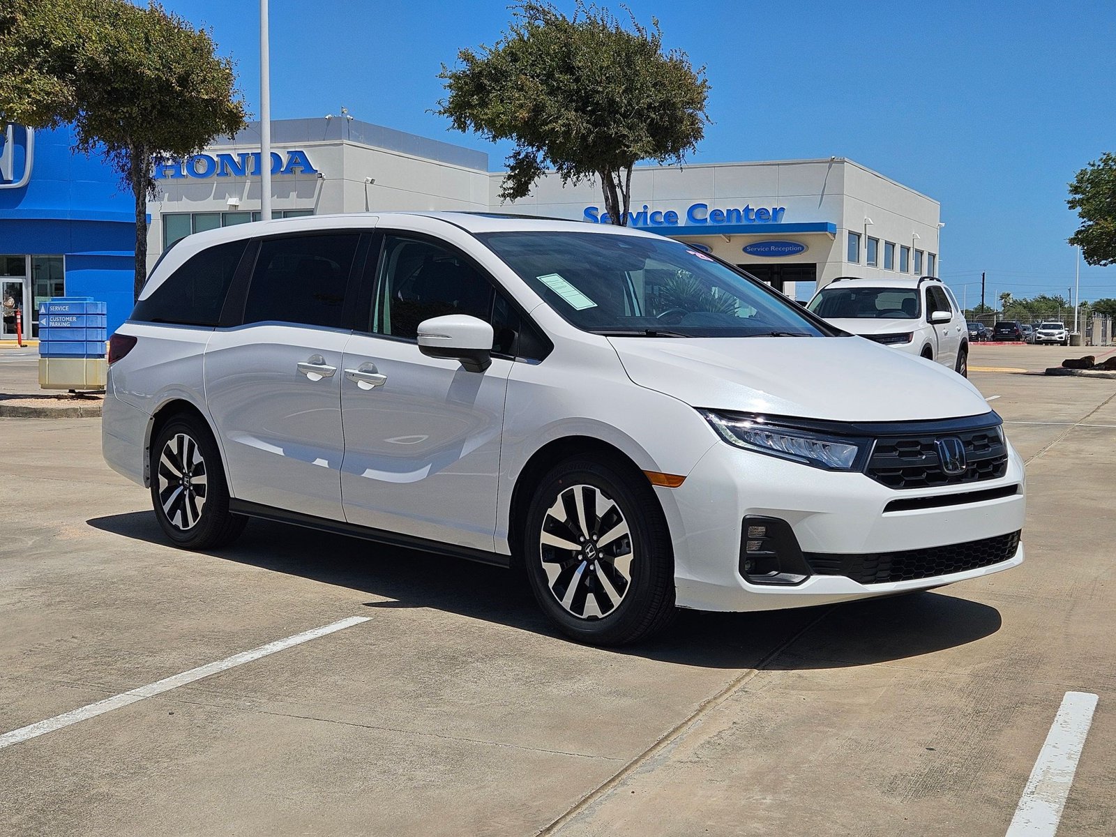 Used 2025 Honda Odyssey EX-L Mini-van Passenger