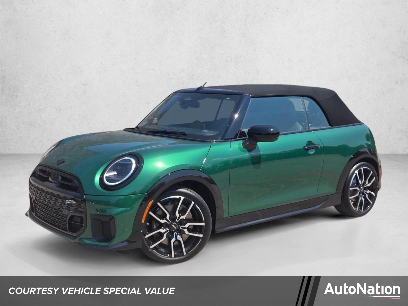 2026 MINI Convertible Cooper S's photo