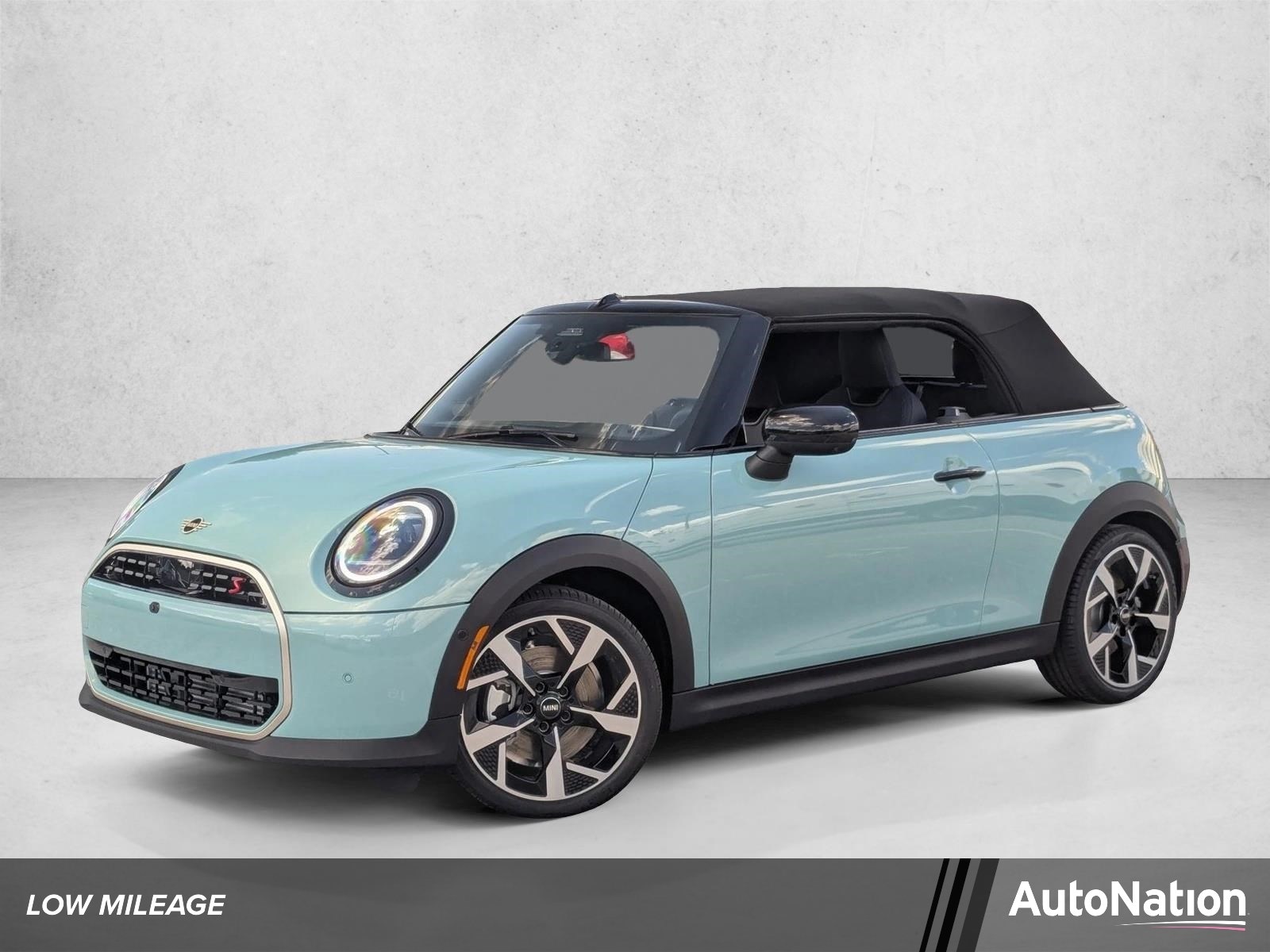 2025 MINI Convertible Cooper S's photo