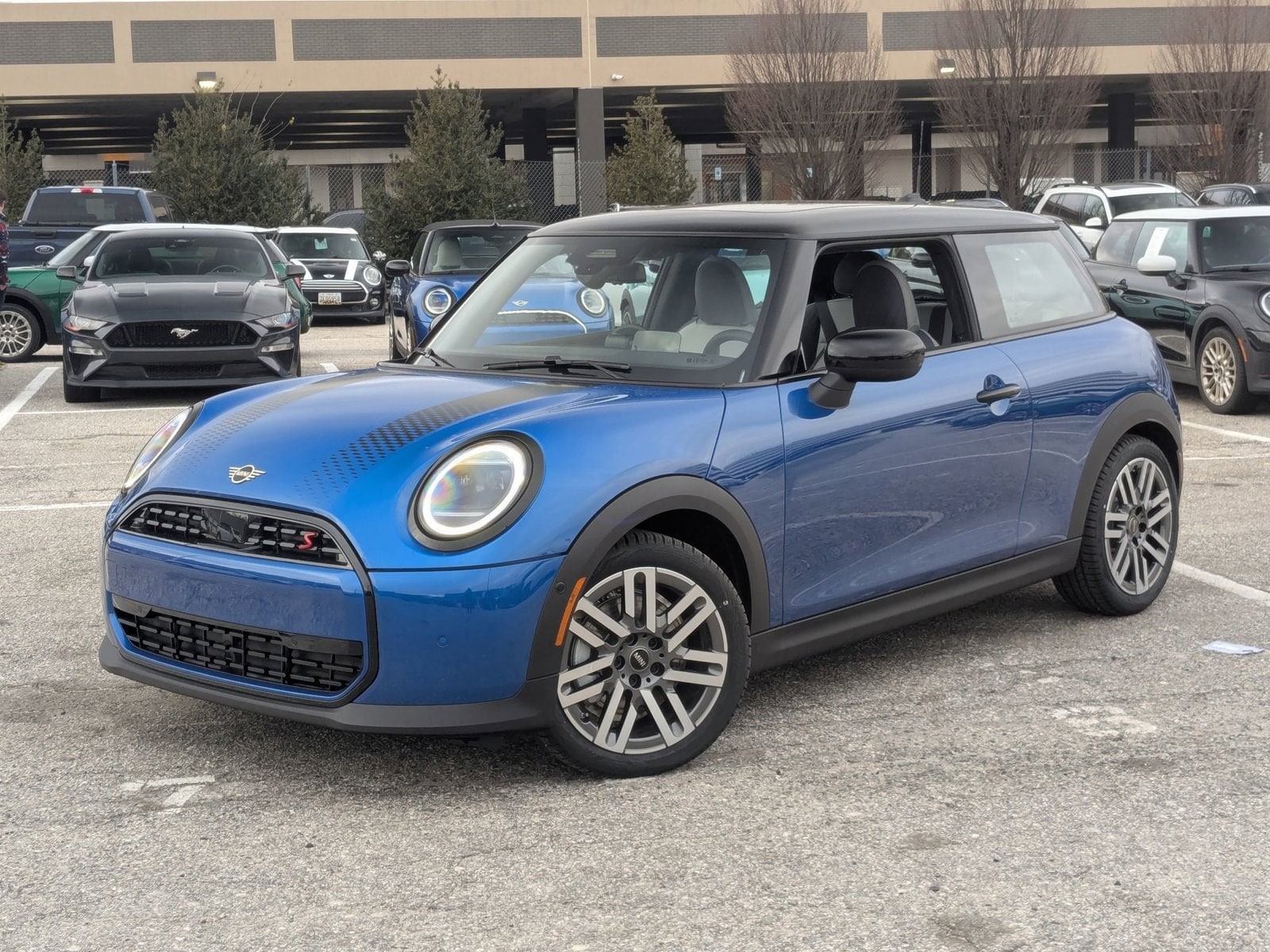 2026 MINI Hardtop 2 Door S's photo