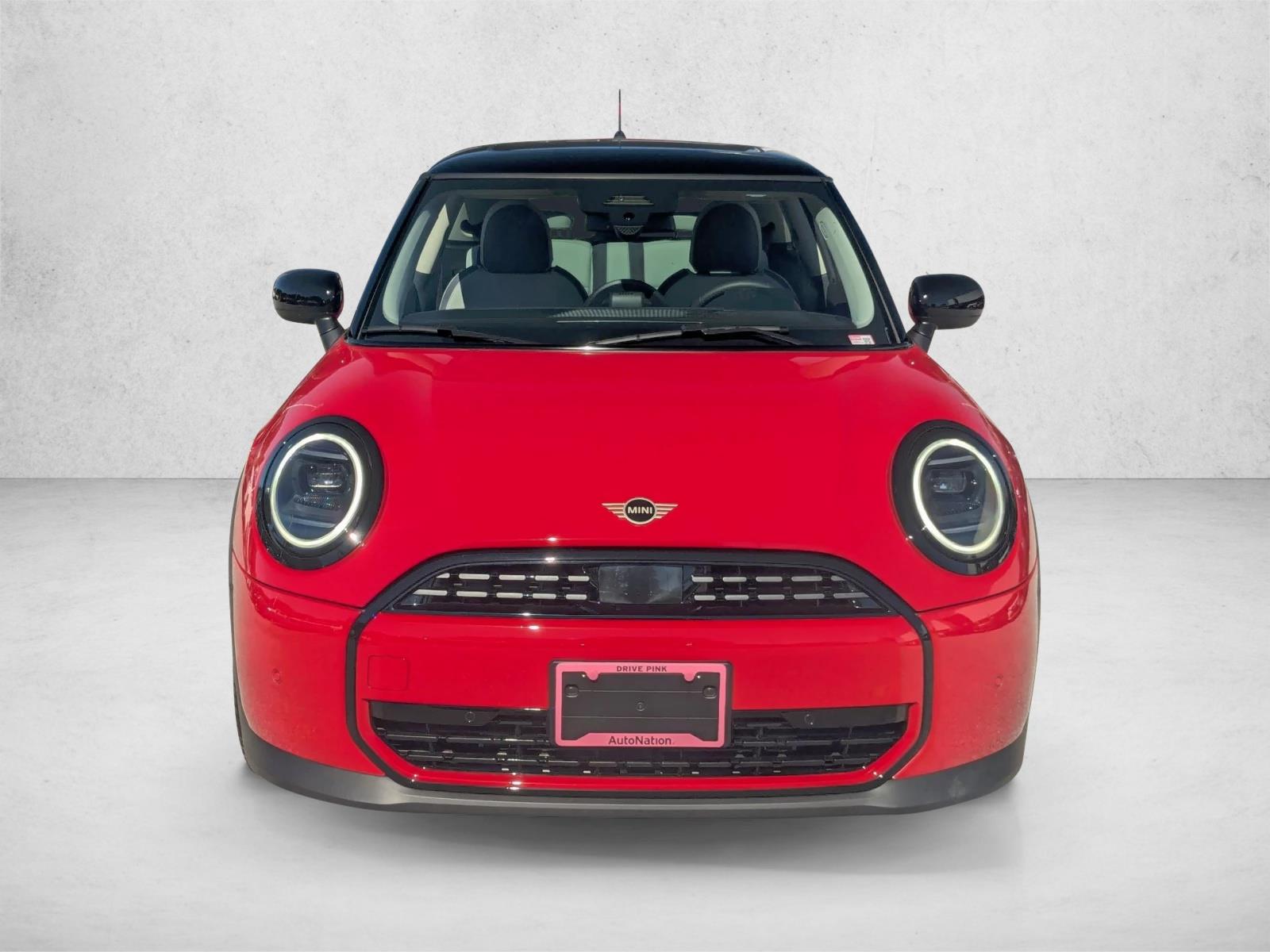 2025 Mini Cooper 2 Door Hardtop Signature photo 2