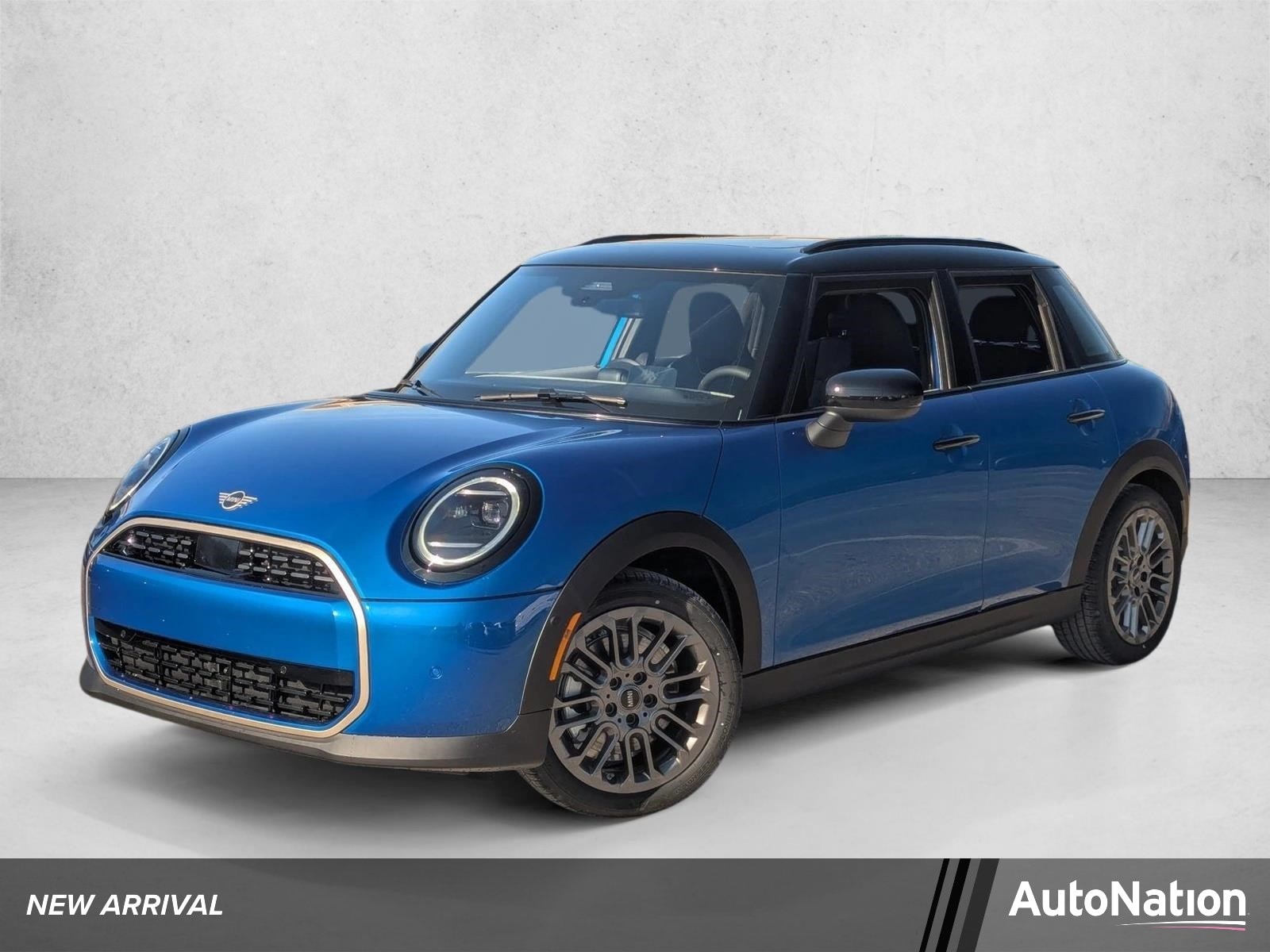 2026 MINI Hardtop Cooper Signature's photo
