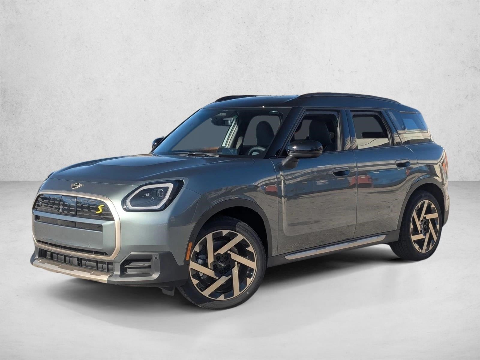 2025 MINI Countryman SE's photo