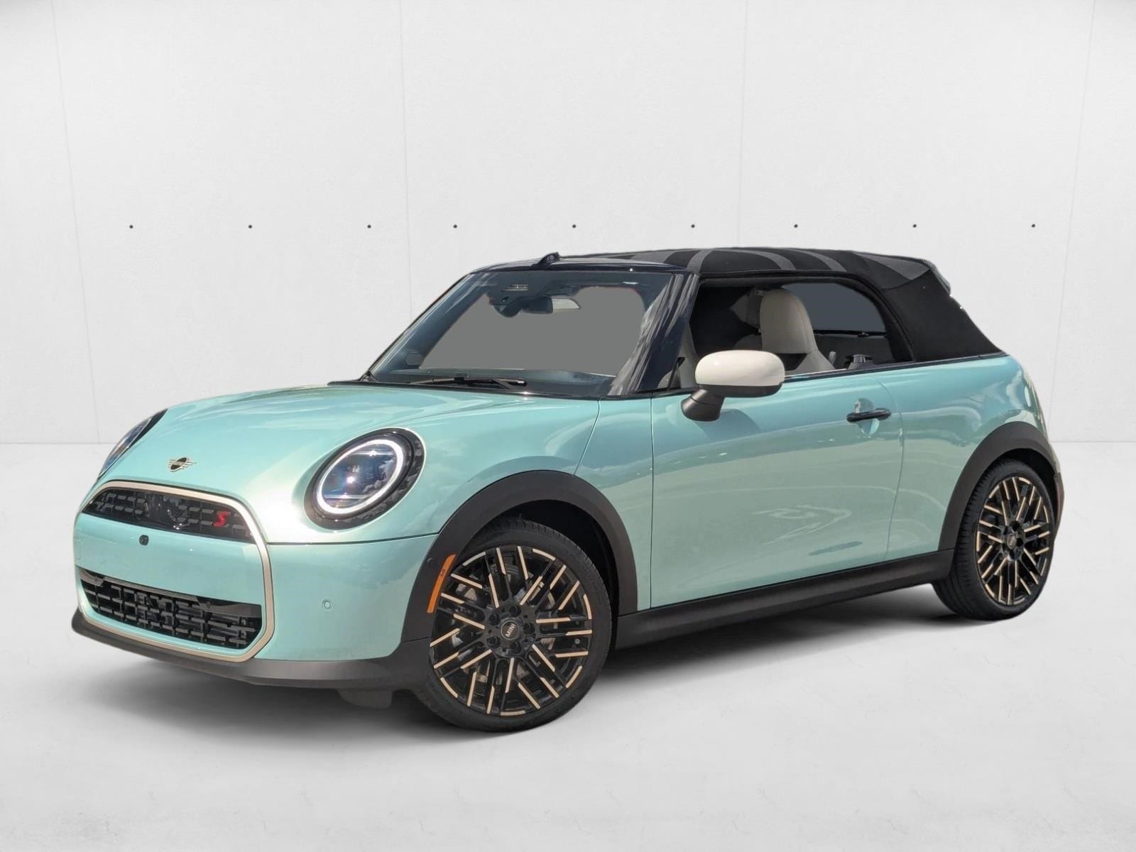 2025 MINI Convertible S's photo
