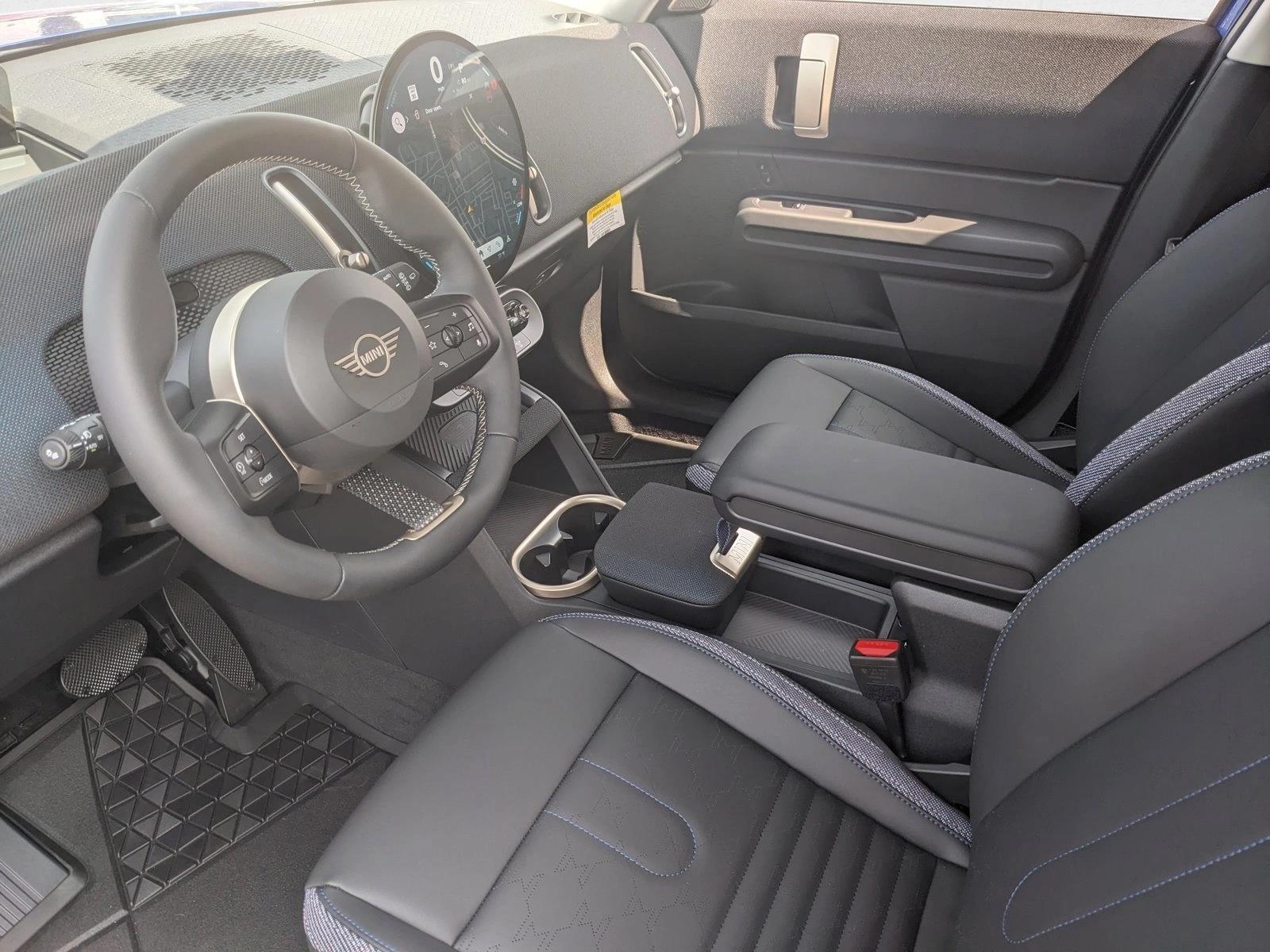 2025 Mini Countryman ALL4 S photo 3