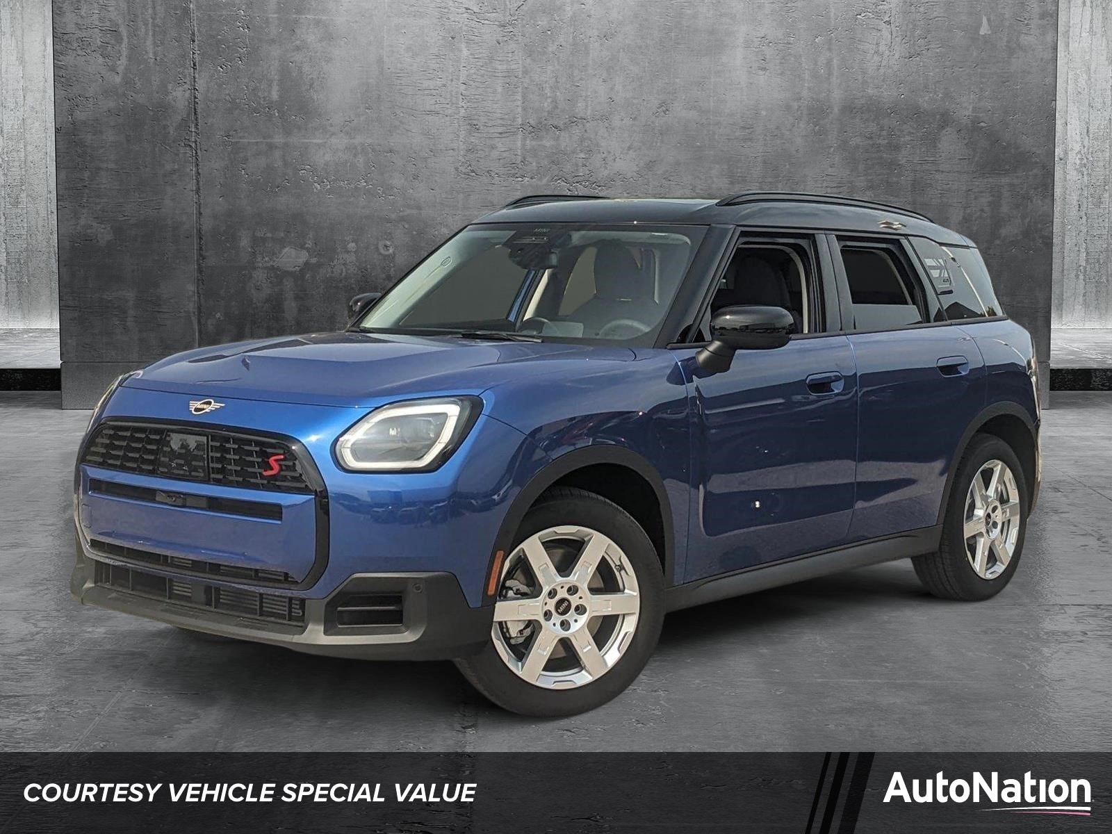 2025 MINI Countryman S's photo