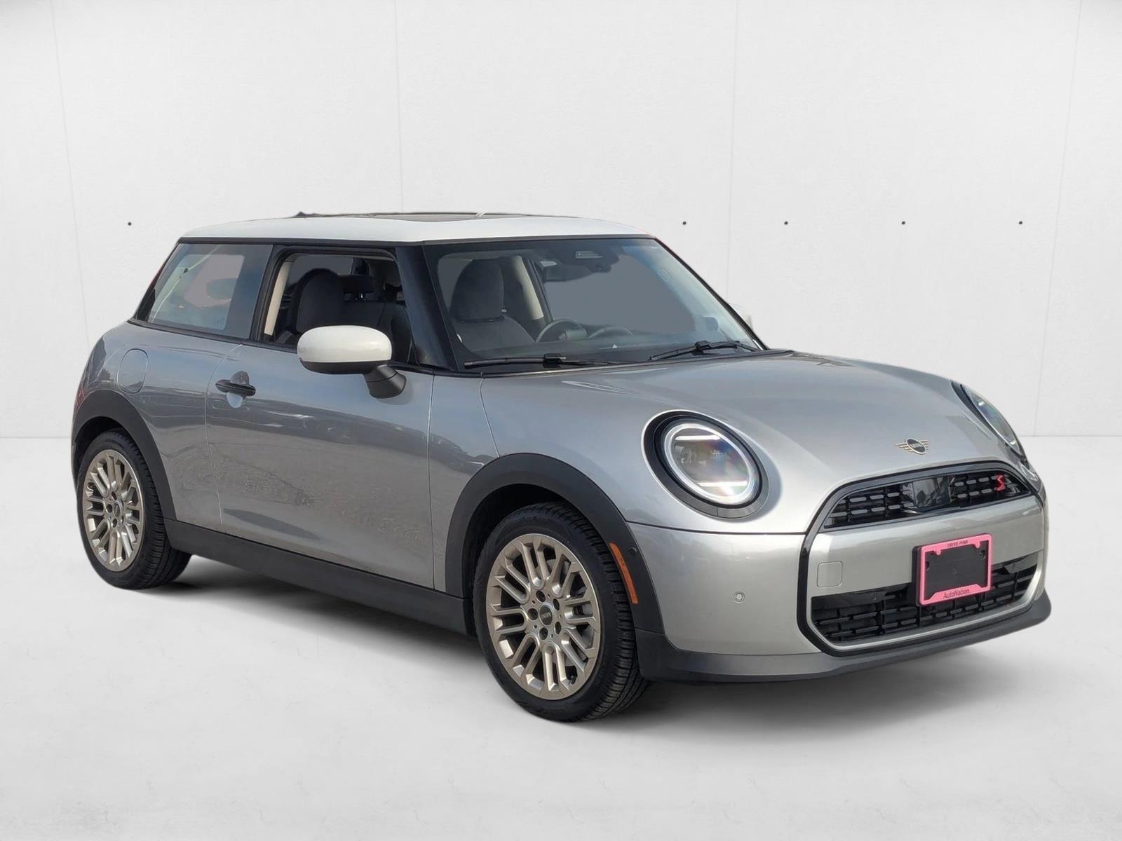 2025 Mini Cooper 2 Door Hardtop S photo 3