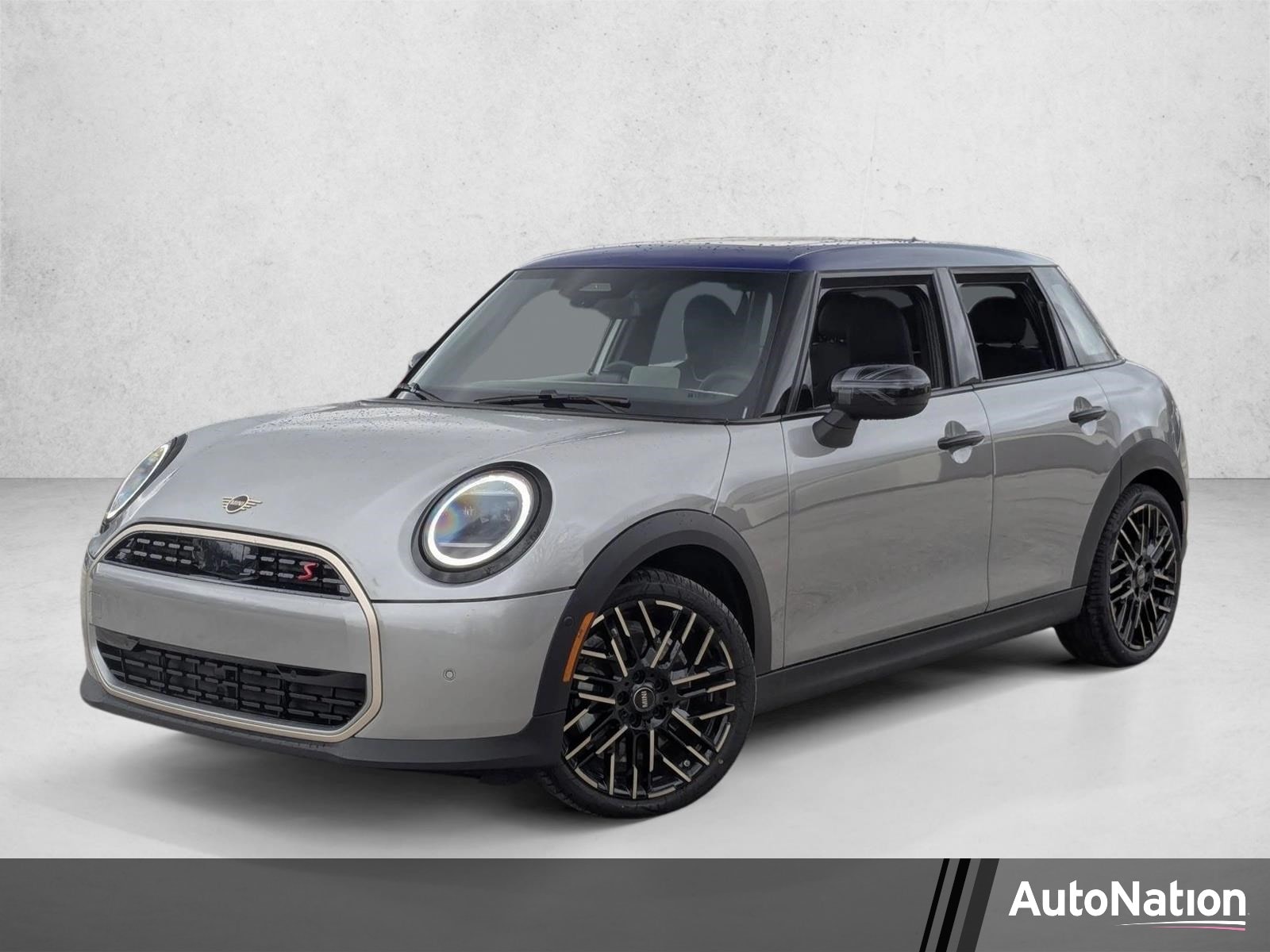 2026 MINI Hardtop Cooper S Signature's photo