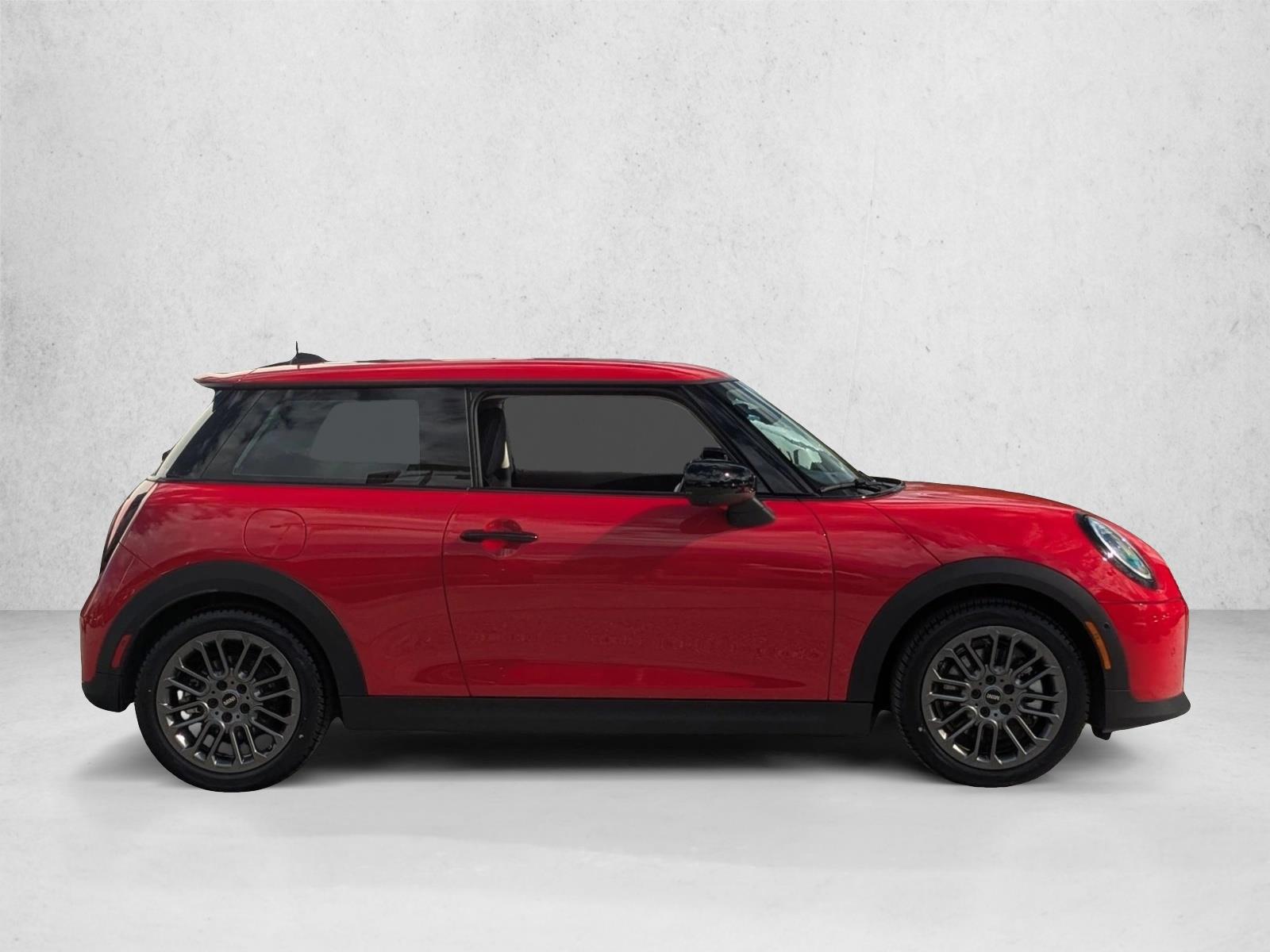 2025 Mini Cooper 2 Door Hardtop S Iconic photo 4