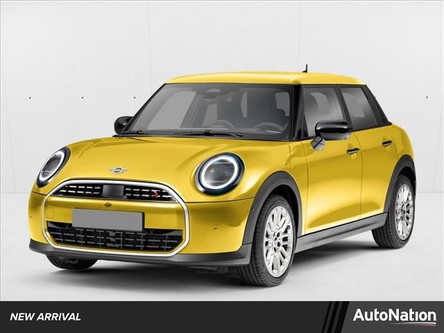 2025 MINI Hardtop Cooper S Signature's photo