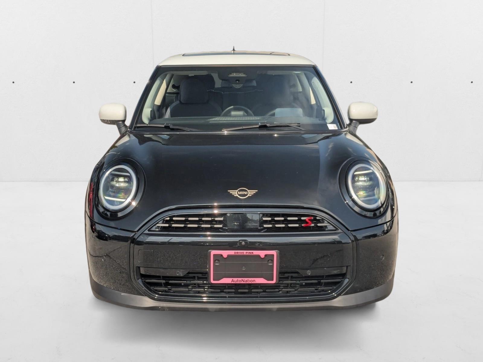 2025 Mini Cooper 2 Door Hardtop S Iconic photo 2