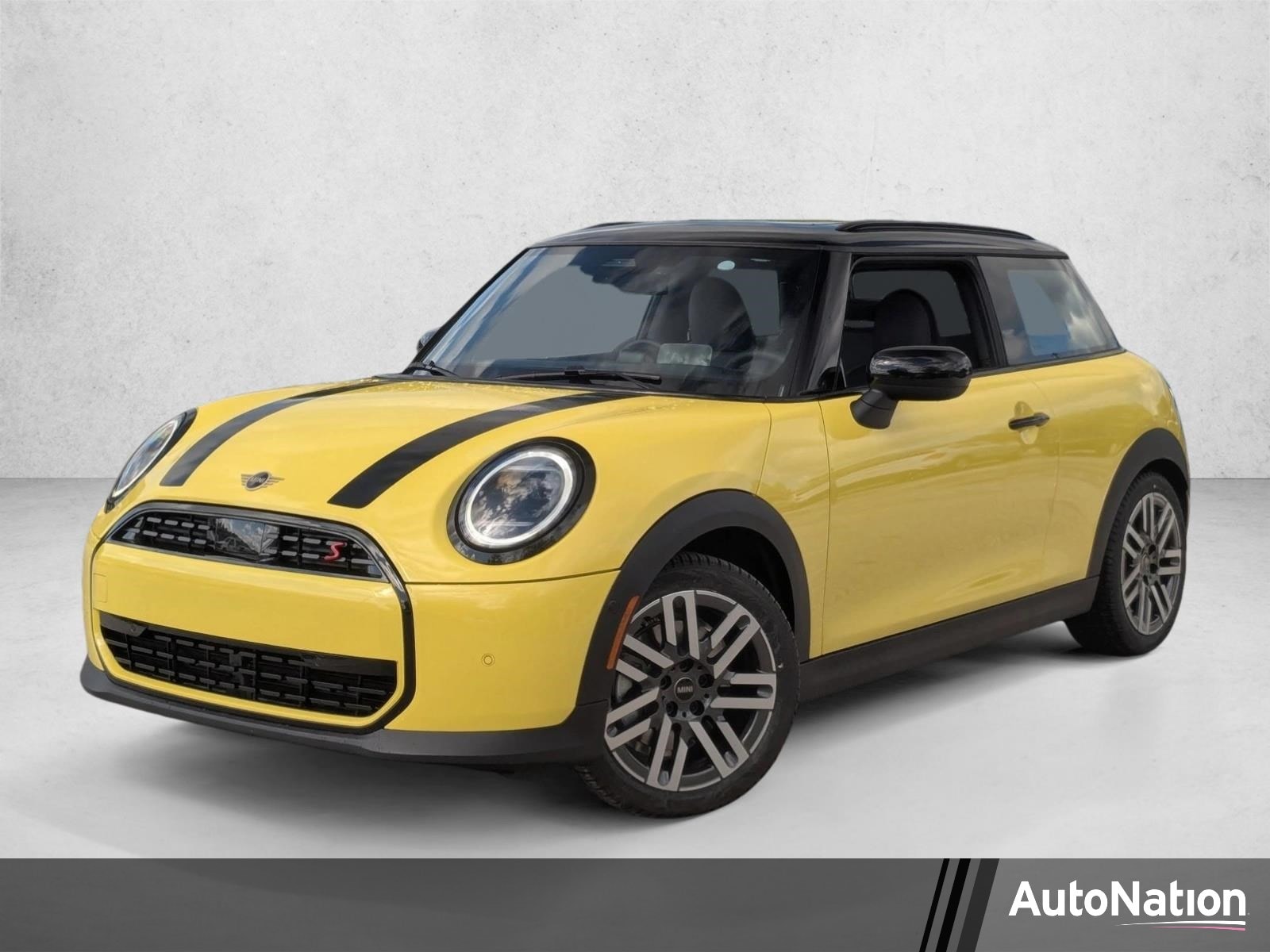 2026 MINI Hardtop Cooper S Signature's photo