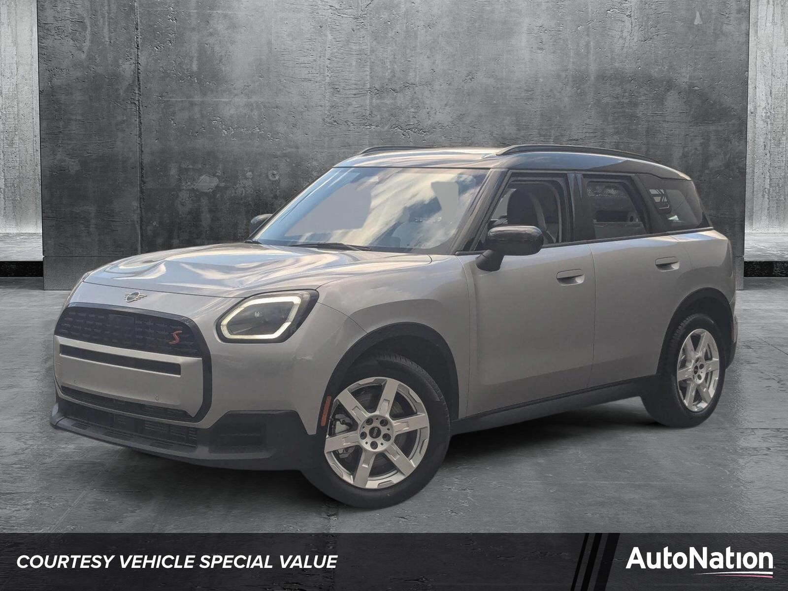 2025 MINI Countryman S's photo