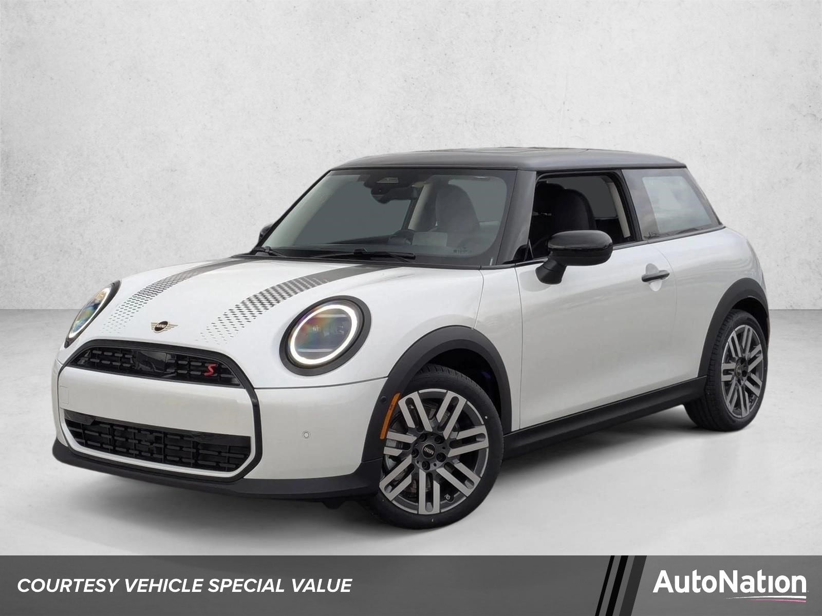 2026 MINI Hardtop Cooper S Signature's photo