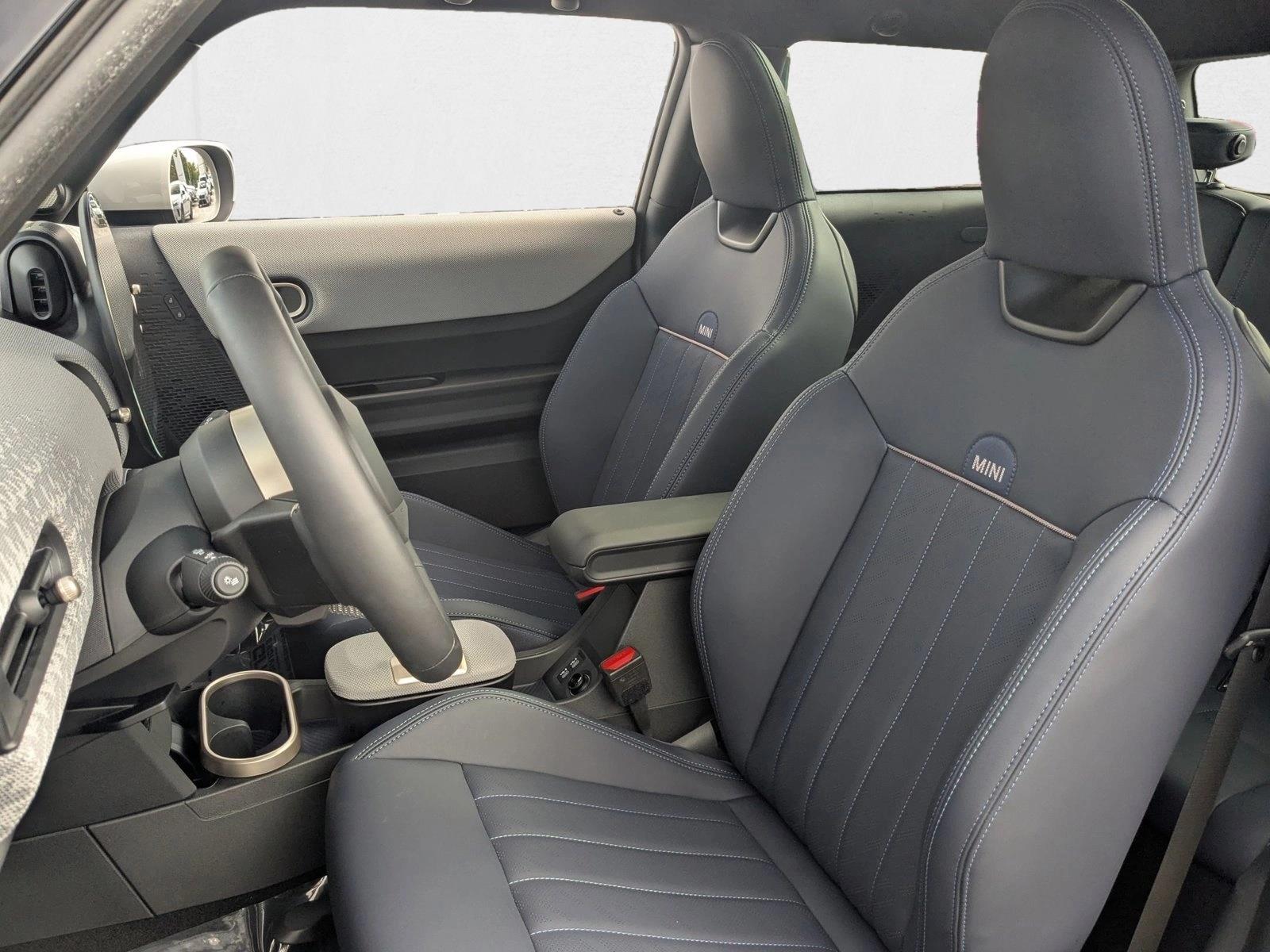 2025 MINI Hardtop 2 Door S - Photo 15