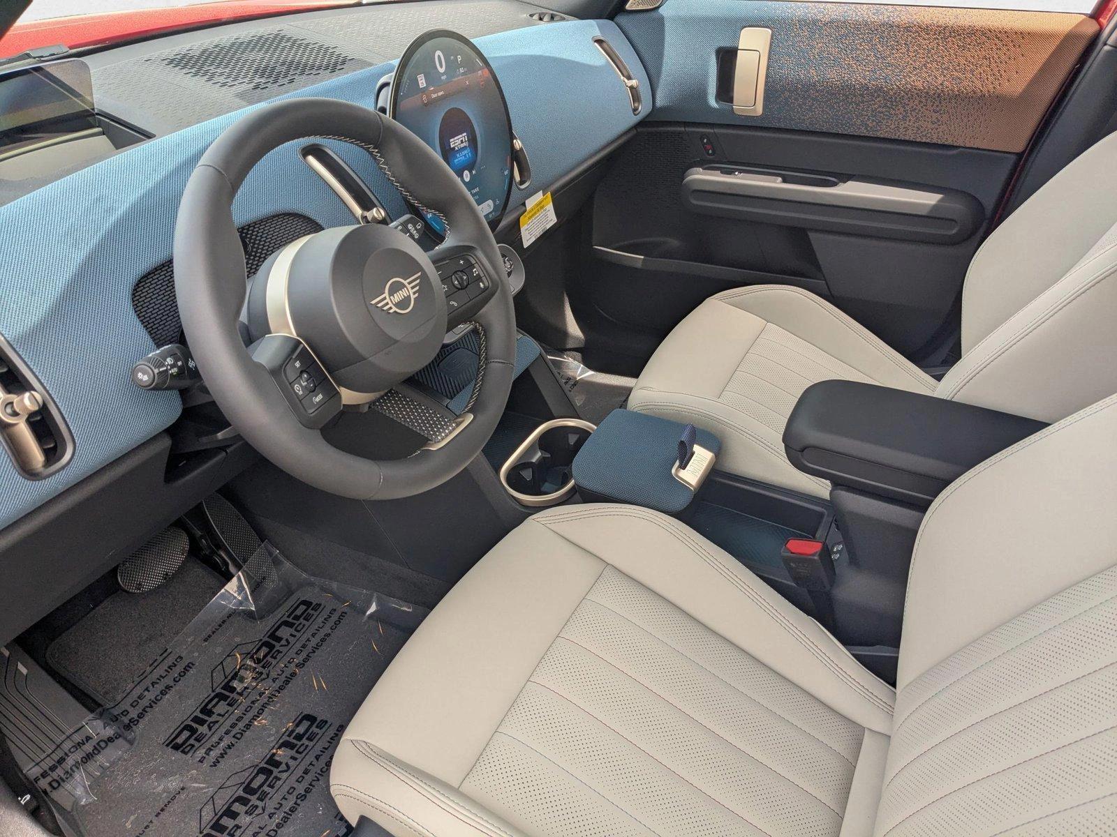 2025 Mini Countryman ALL4 S photo 3