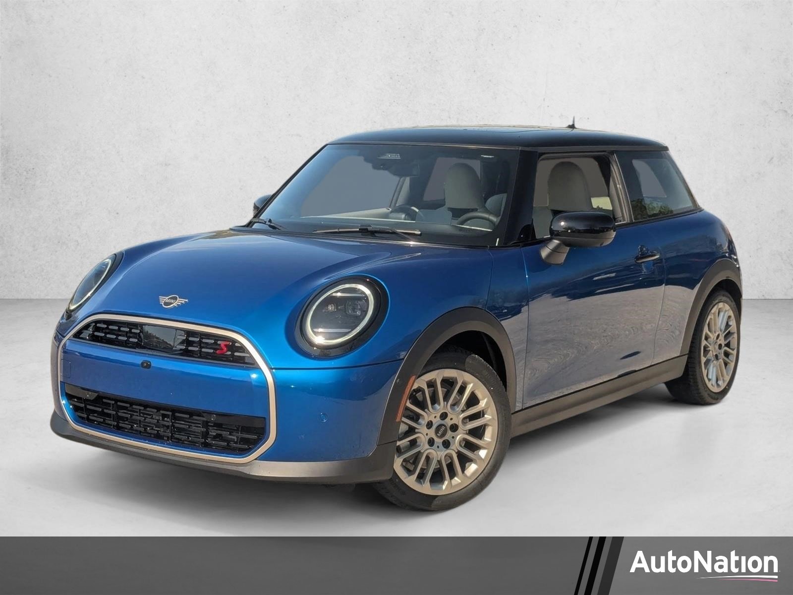 2026 MINI Hardtop Cooper S's photo