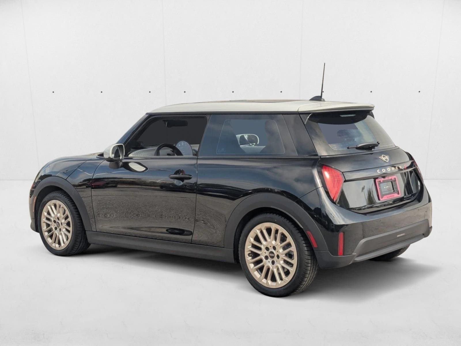 2025 MINI Hardtop 2 Door S - Photo 8
