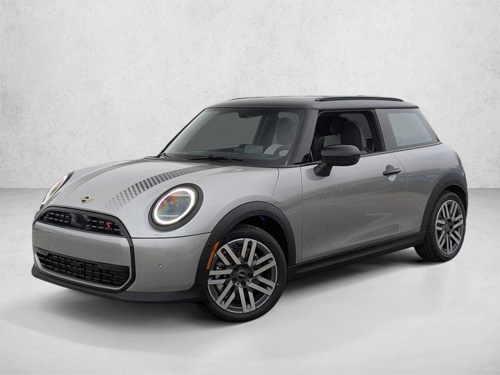 2026 MINI Hardtop 2 Door S's photo