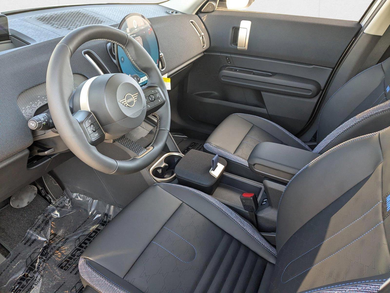 2025 Mini Countryman ALL4 S photo 3