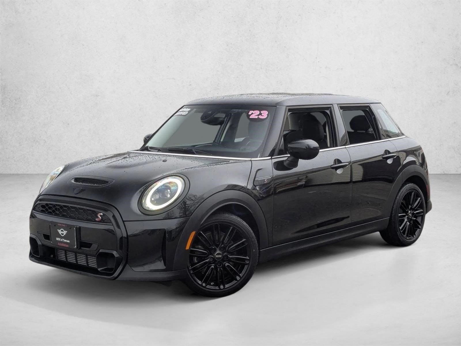 2023 MINI Hardtop 4 Door S's photo