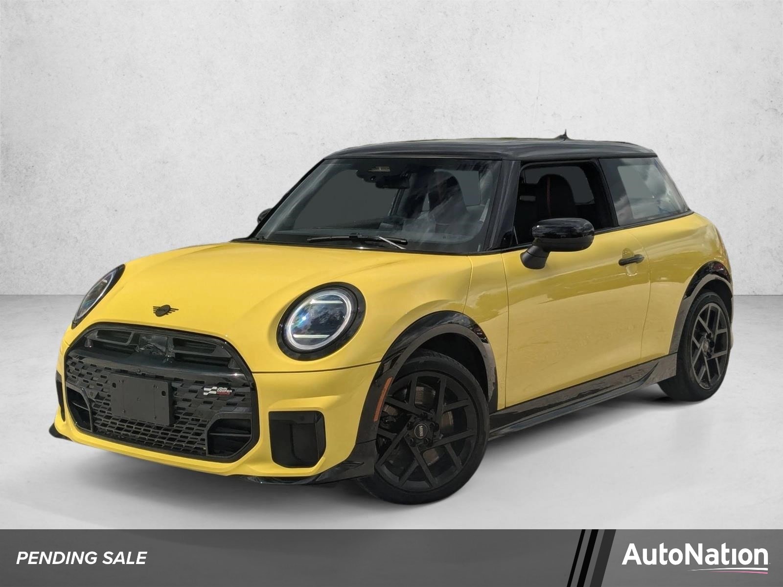 2026 MINI Hardtop Cooper S Signature's photo