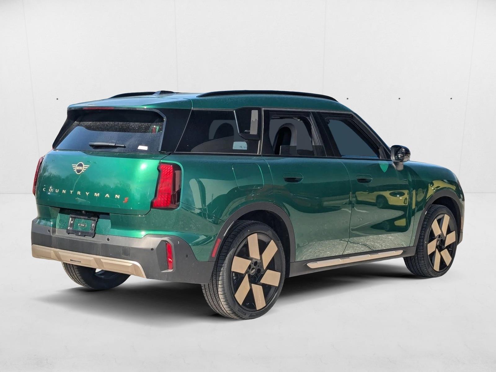 2025 Mini Countryman ALL4 S photo 2