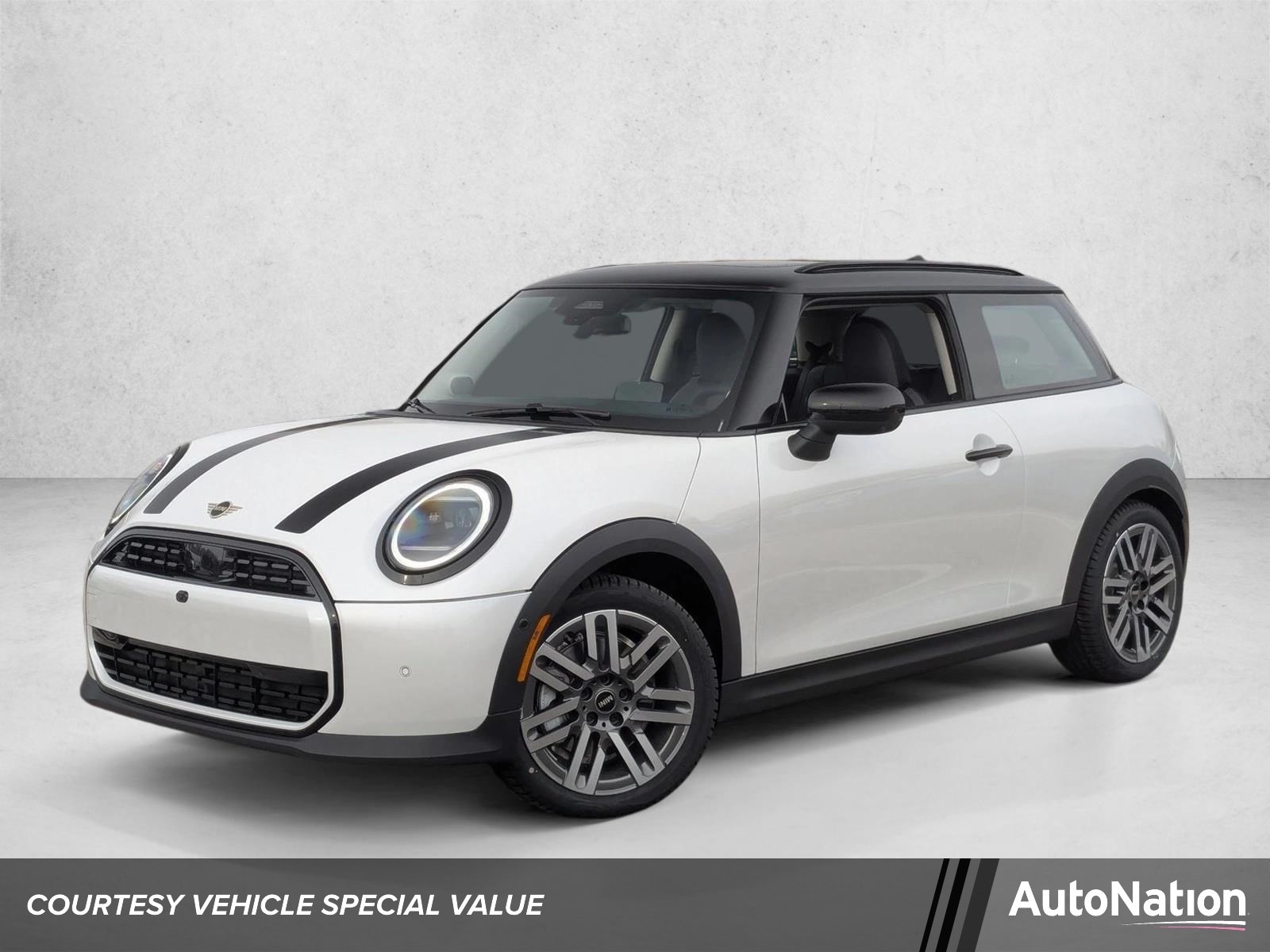 2026 MINI Hardtop Cooper's photo