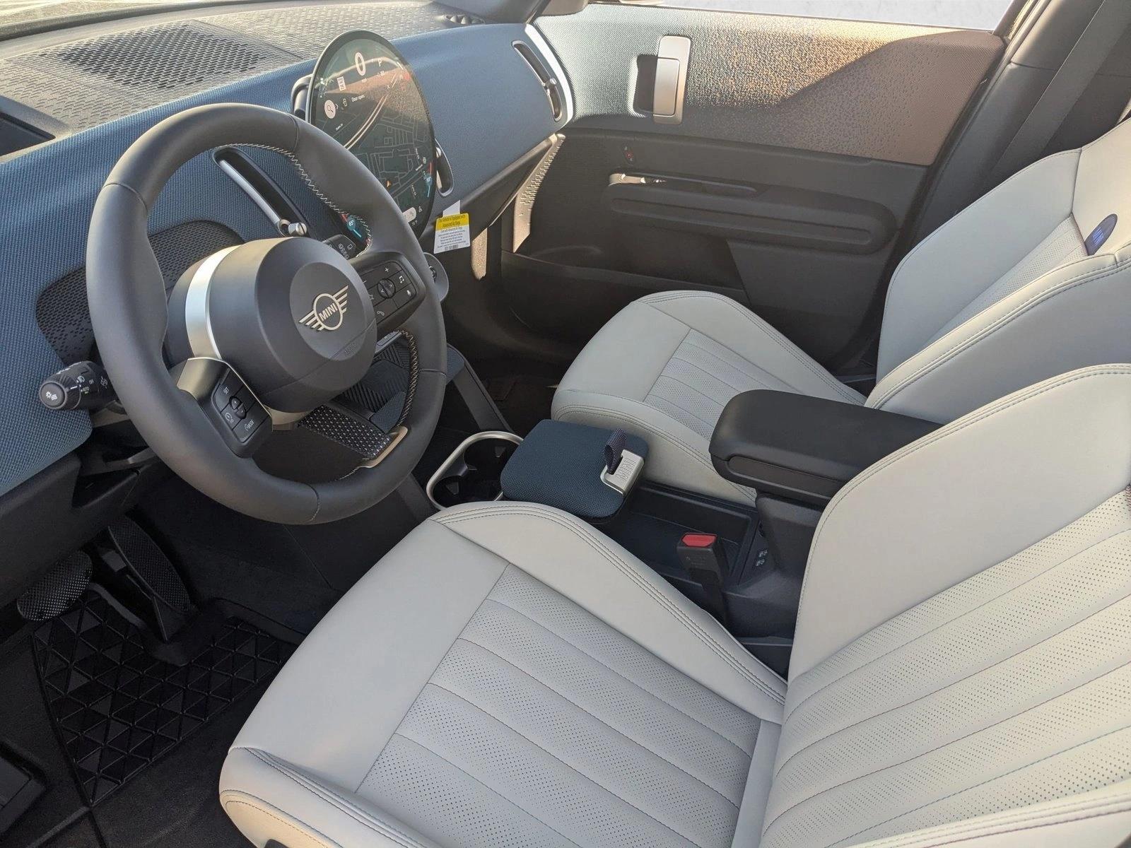 2026 Mini Countryman ALL4 S photo 3