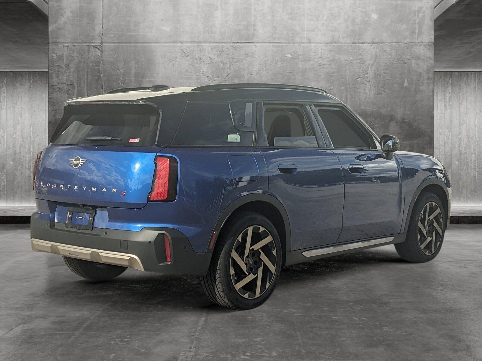 2025 Mini Countryman ALL4 S photo 2