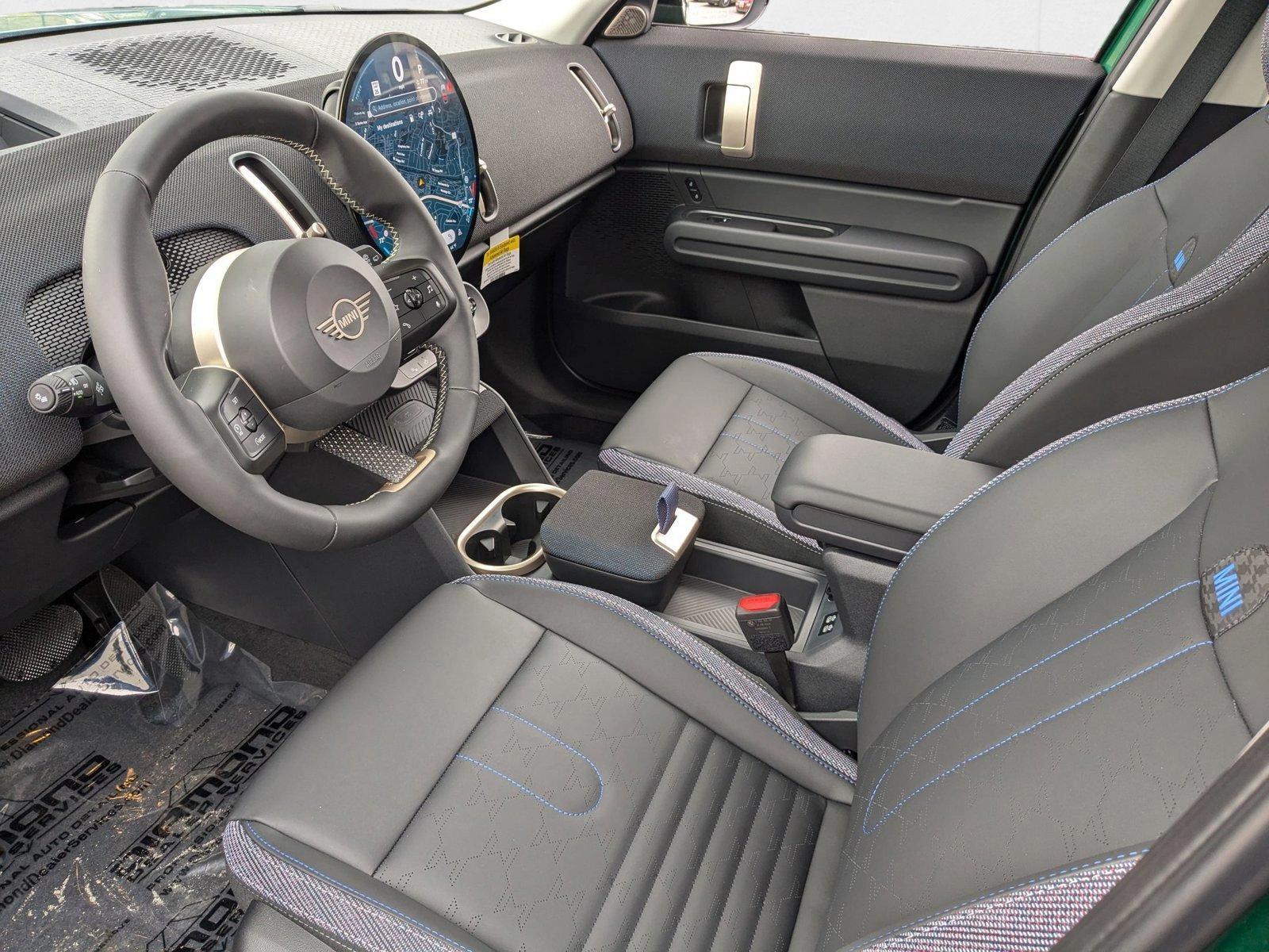2025 Mini Countryman ALL4 S photo 3