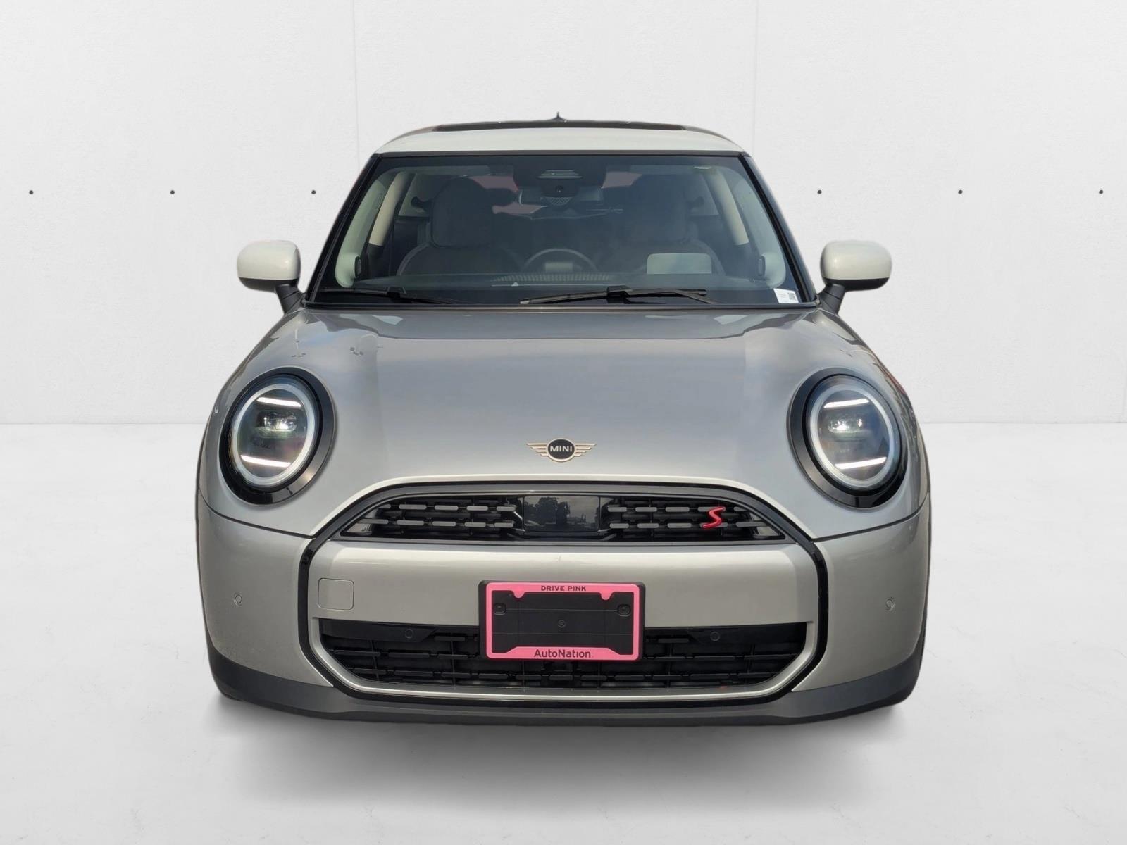 2025 Mini Cooper 2 Door Hardtop S photo 2
