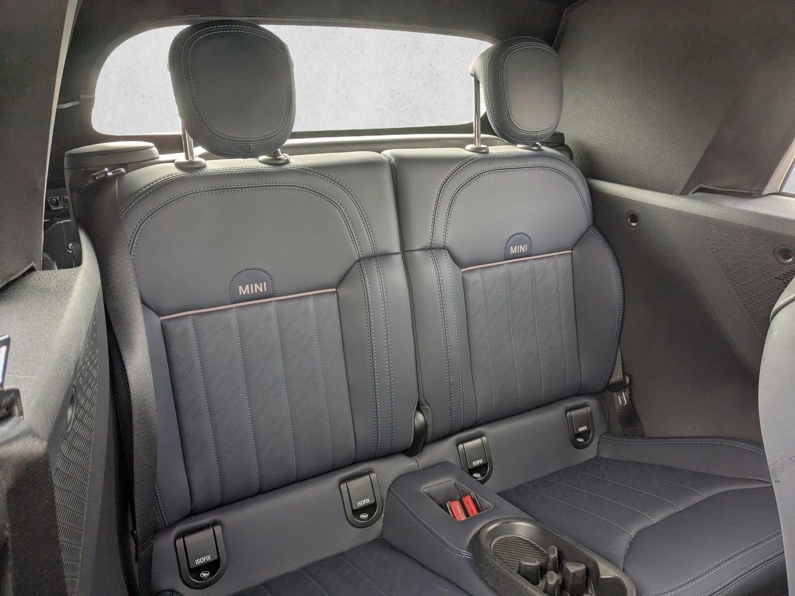 2025 MINI Convertible S - Photo 18