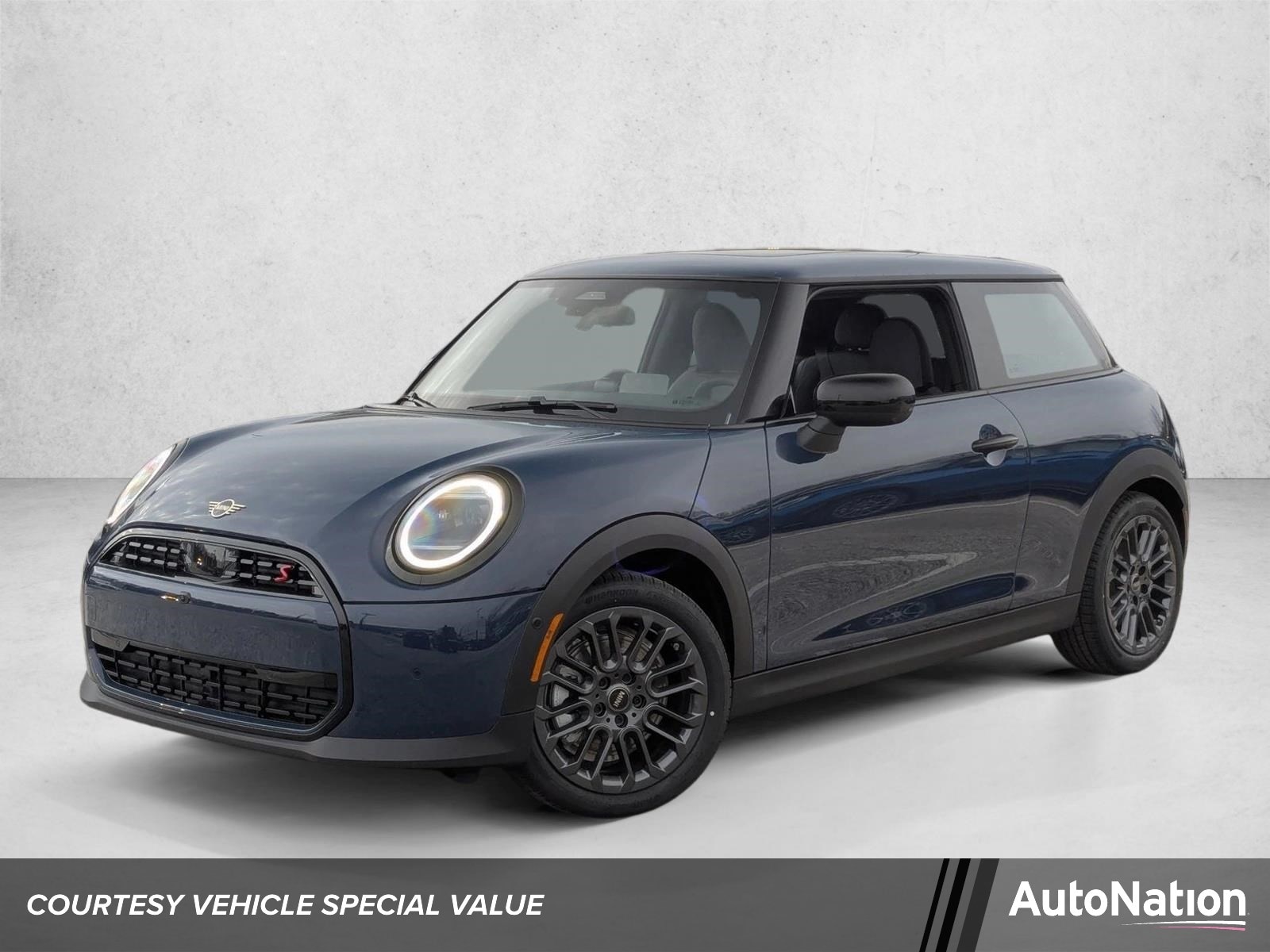 2026 MINI Hardtop Cooper S's photo