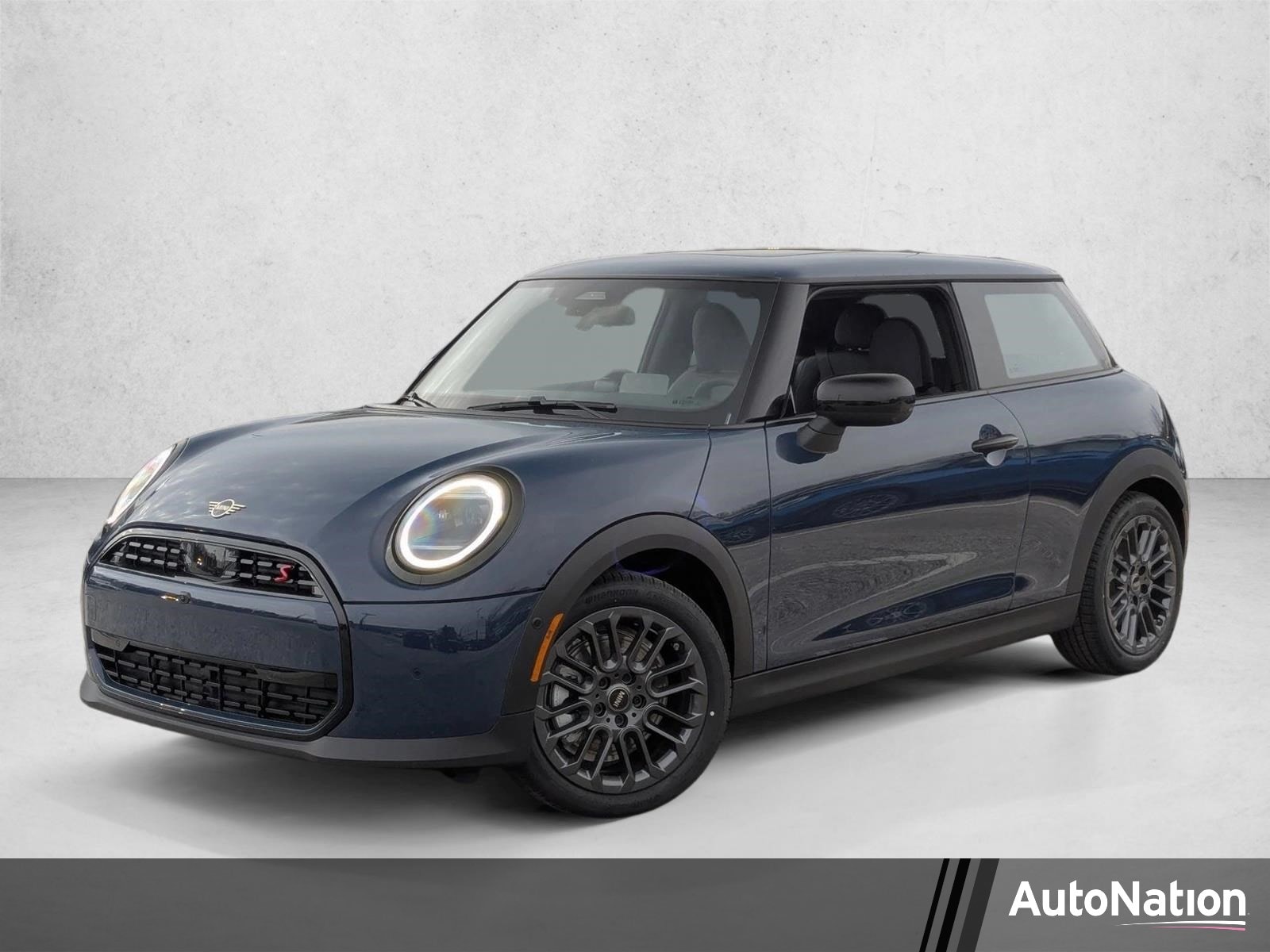 2026 MINI Hardtop Cooper S's photo