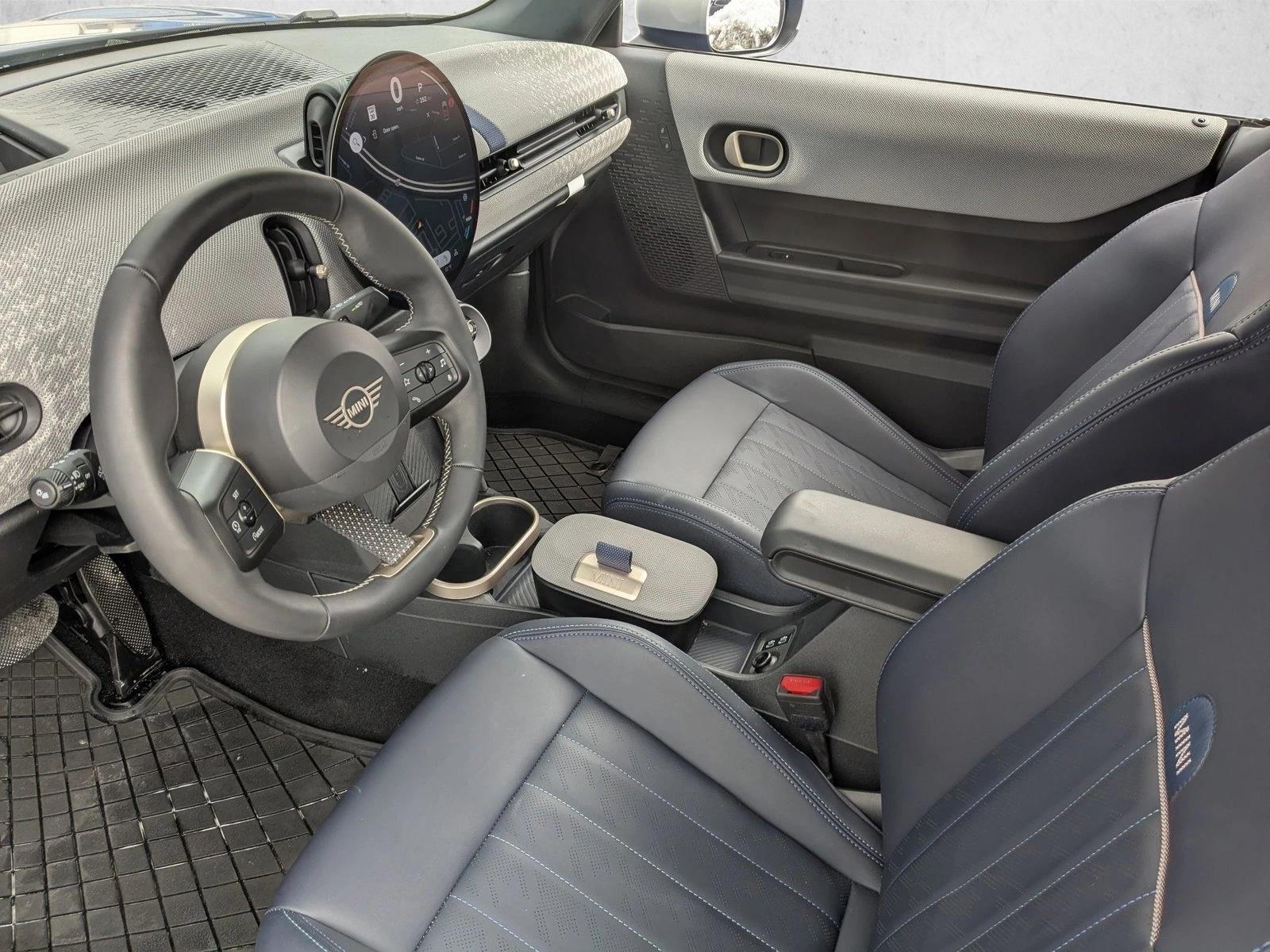 2025 MINI Convertible S - Photo 9