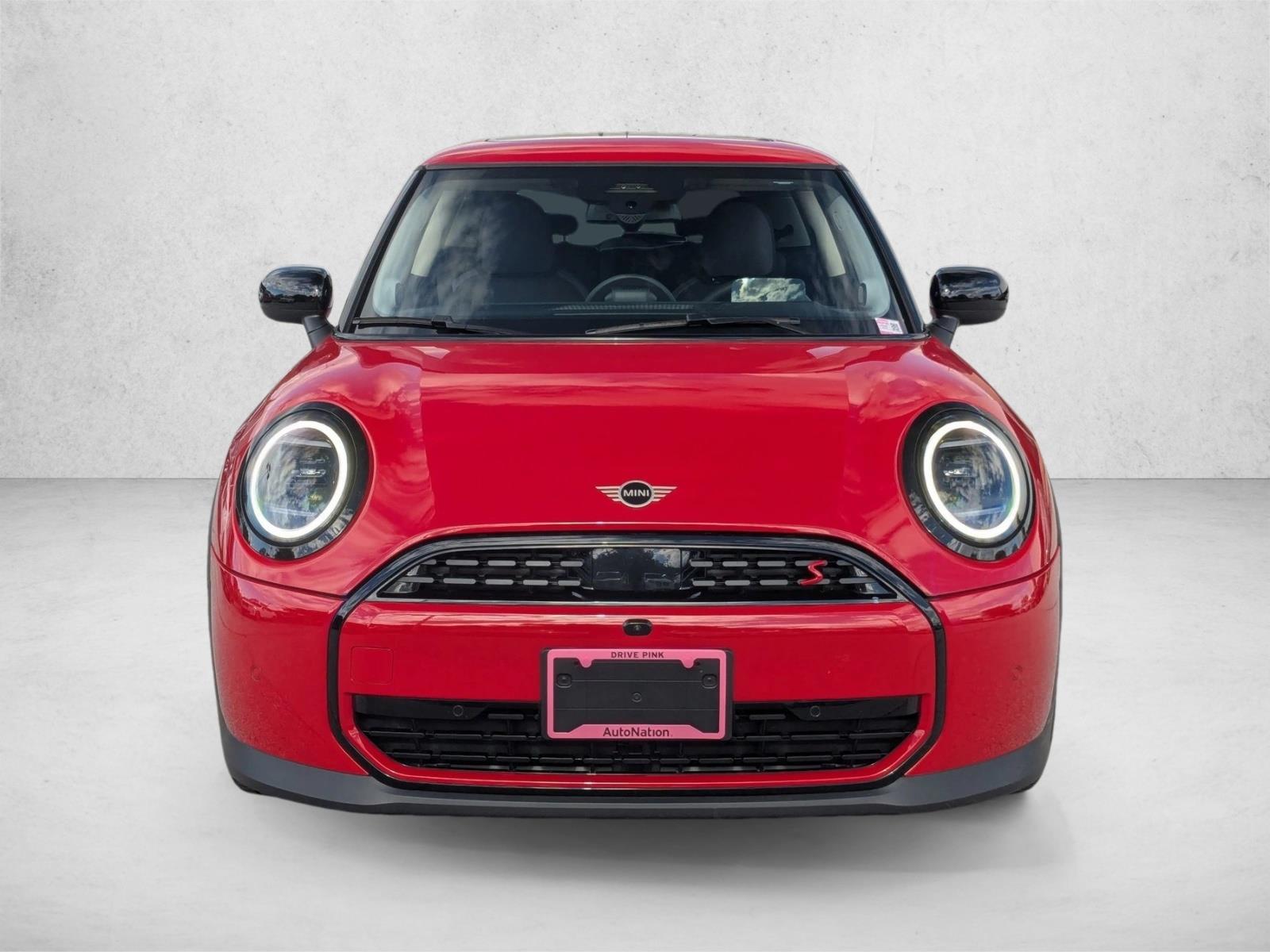 2025 Mini Cooper 2 Door Hardtop S Iconic photo 2