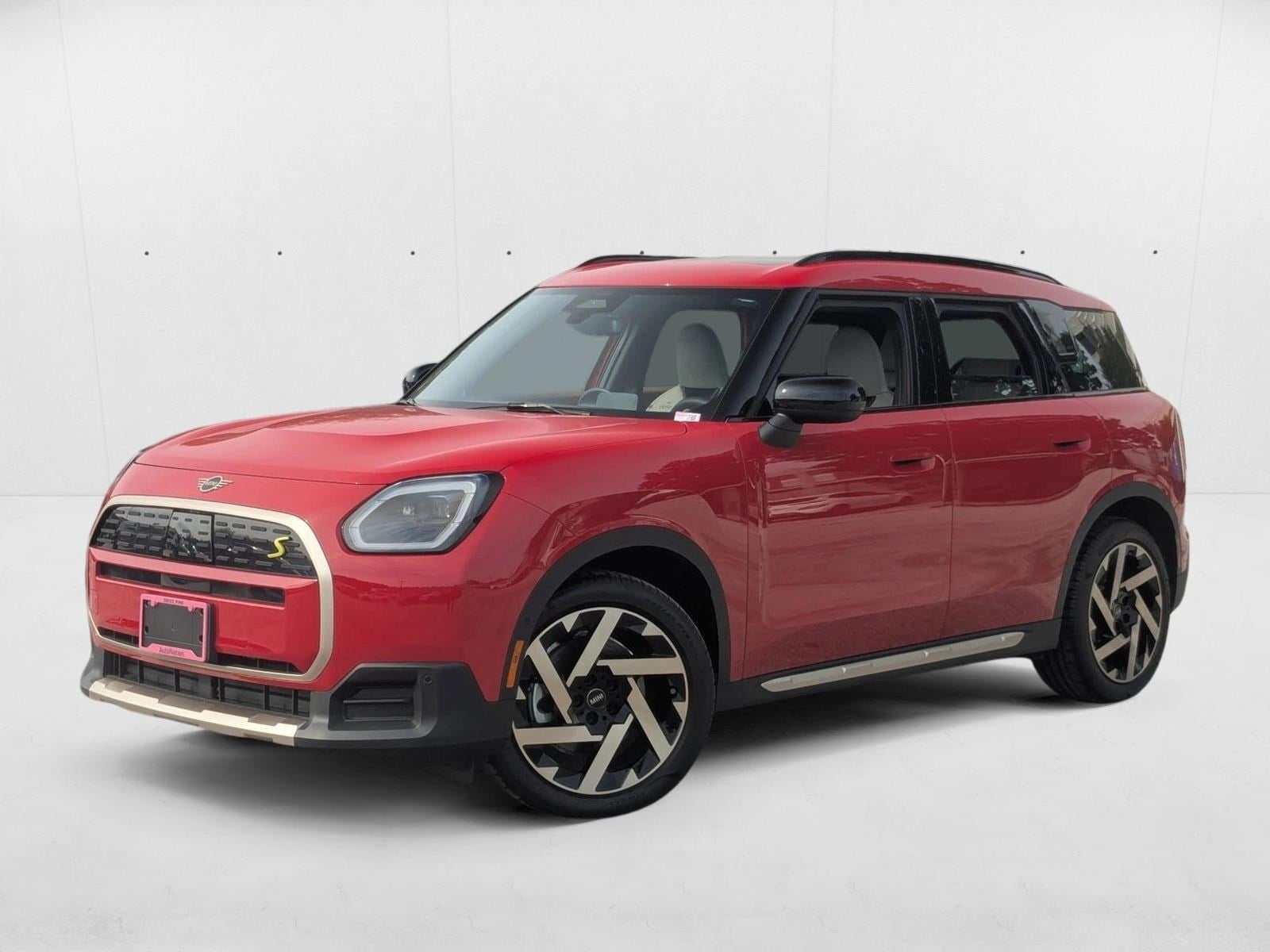 2025 MINI Countryman SE's photo