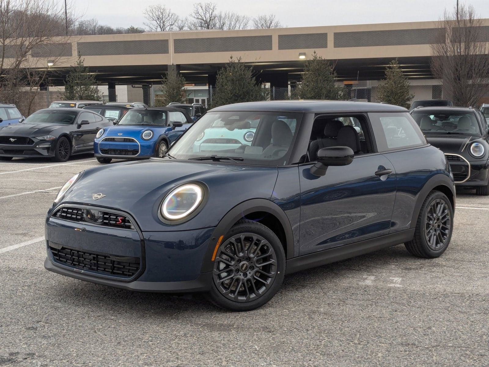 2026 MINI Hardtop 2 Door S's photo