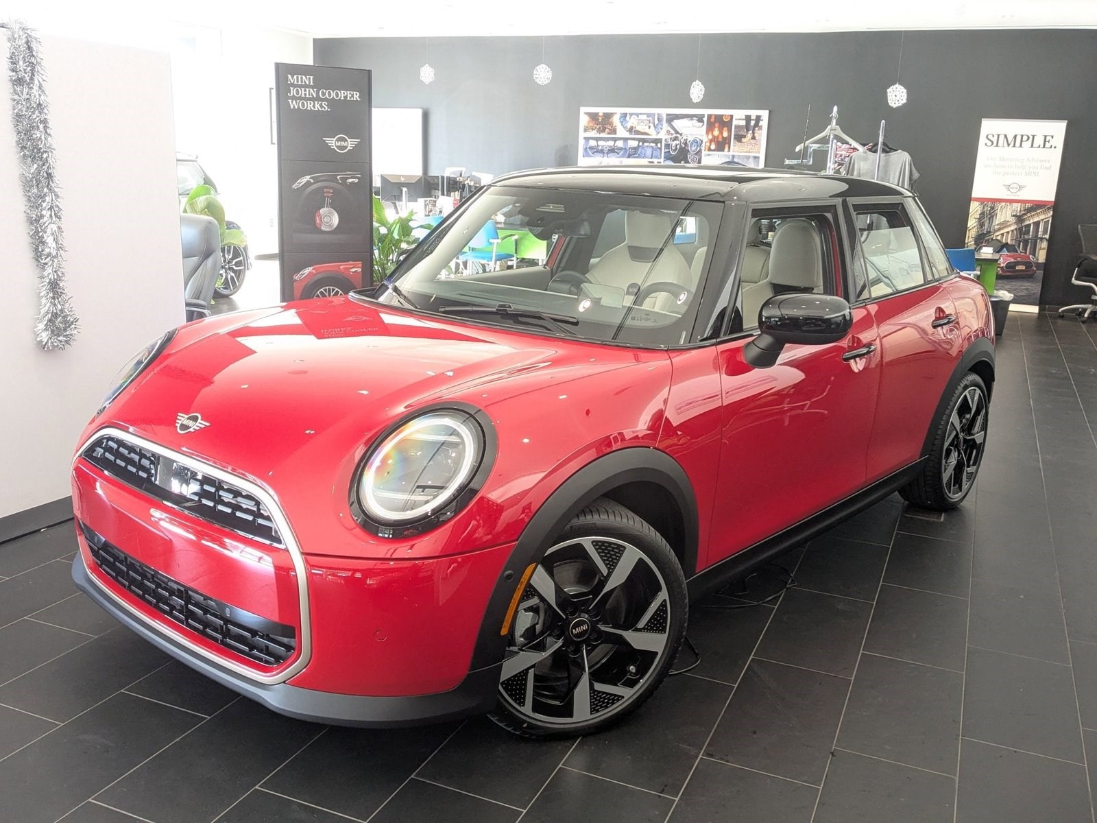 2026 MINI Hardtop 4 Door's photo