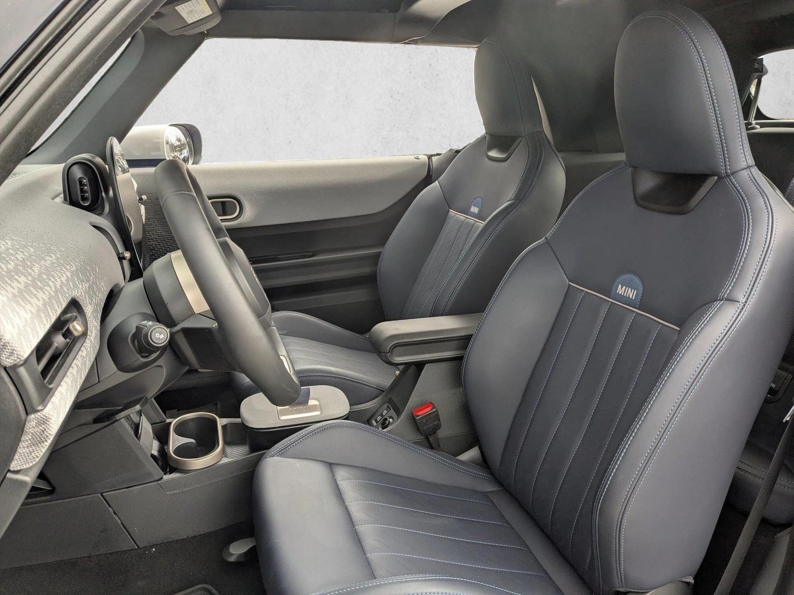 2025 MINI Convertible S - Photo 16