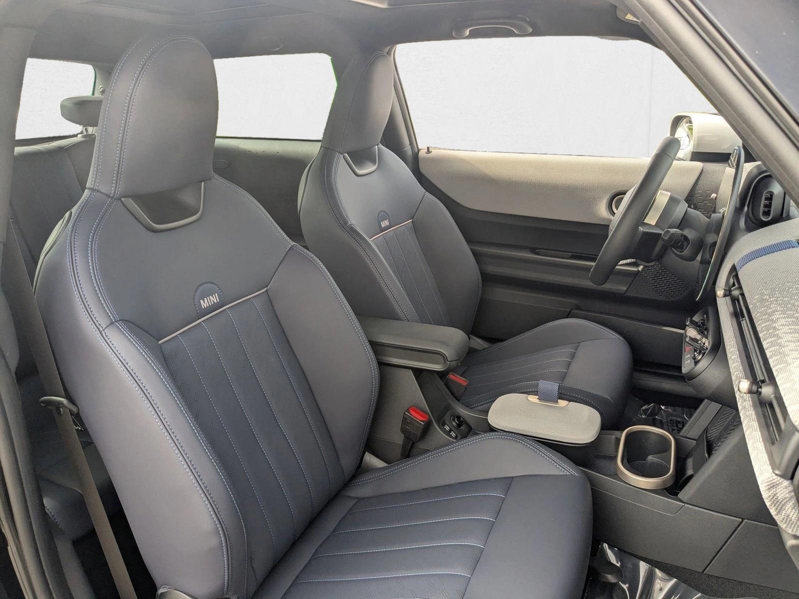 2025 MINI Hardtop 2 Door S - Photo 19