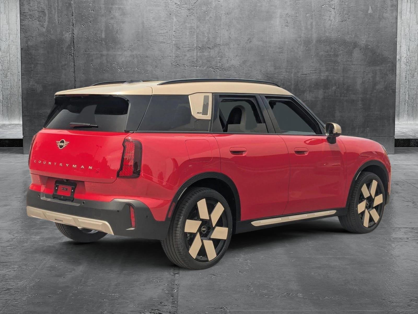 2025 Mini Countryman S ALL4 photo 2