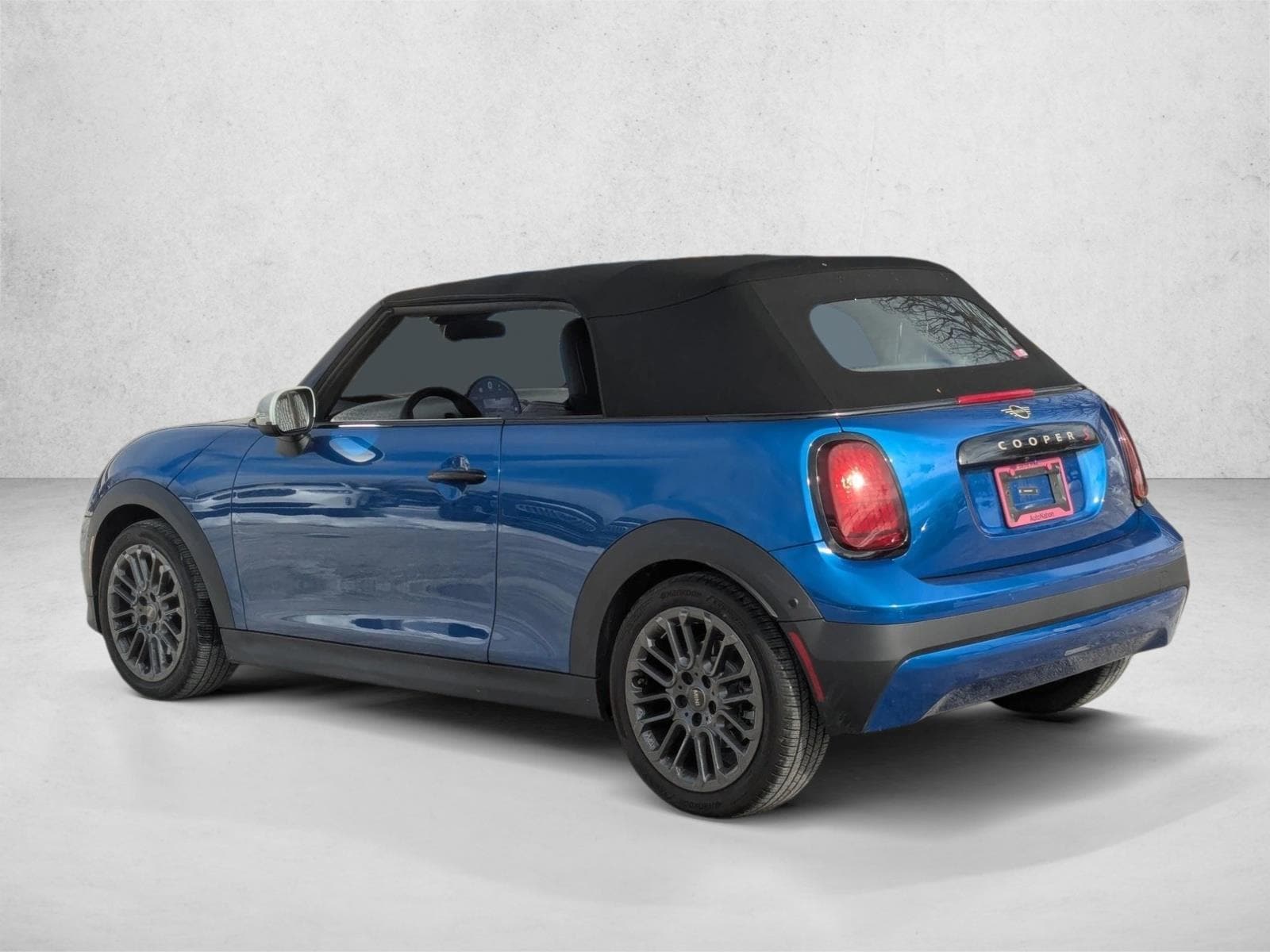 2025 MINI Convertible S - Photo 7
