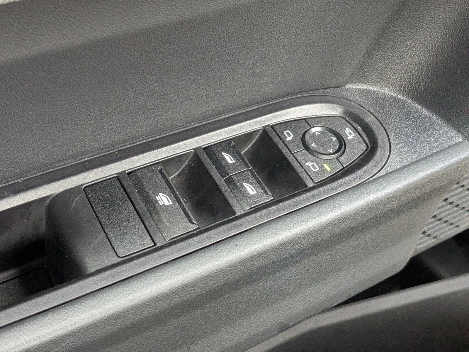 2025 MINI Convertible S - Photo 14