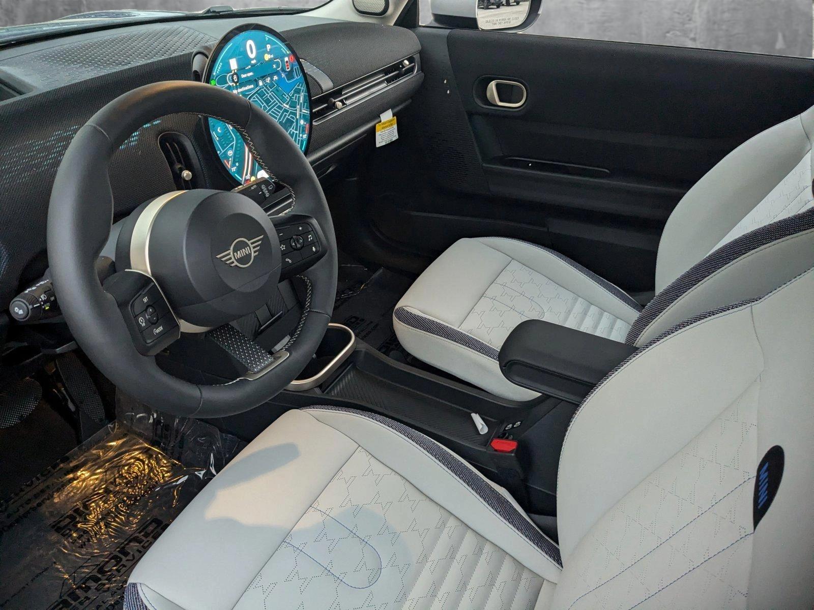 2025 Mini Cooper S Hardtop 2 Door Iconic photo 3