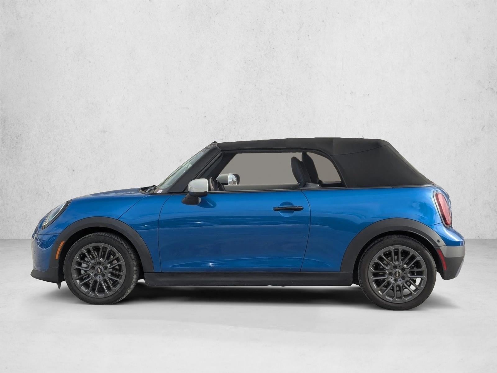 2025 MINI Convertible S - Photo 8