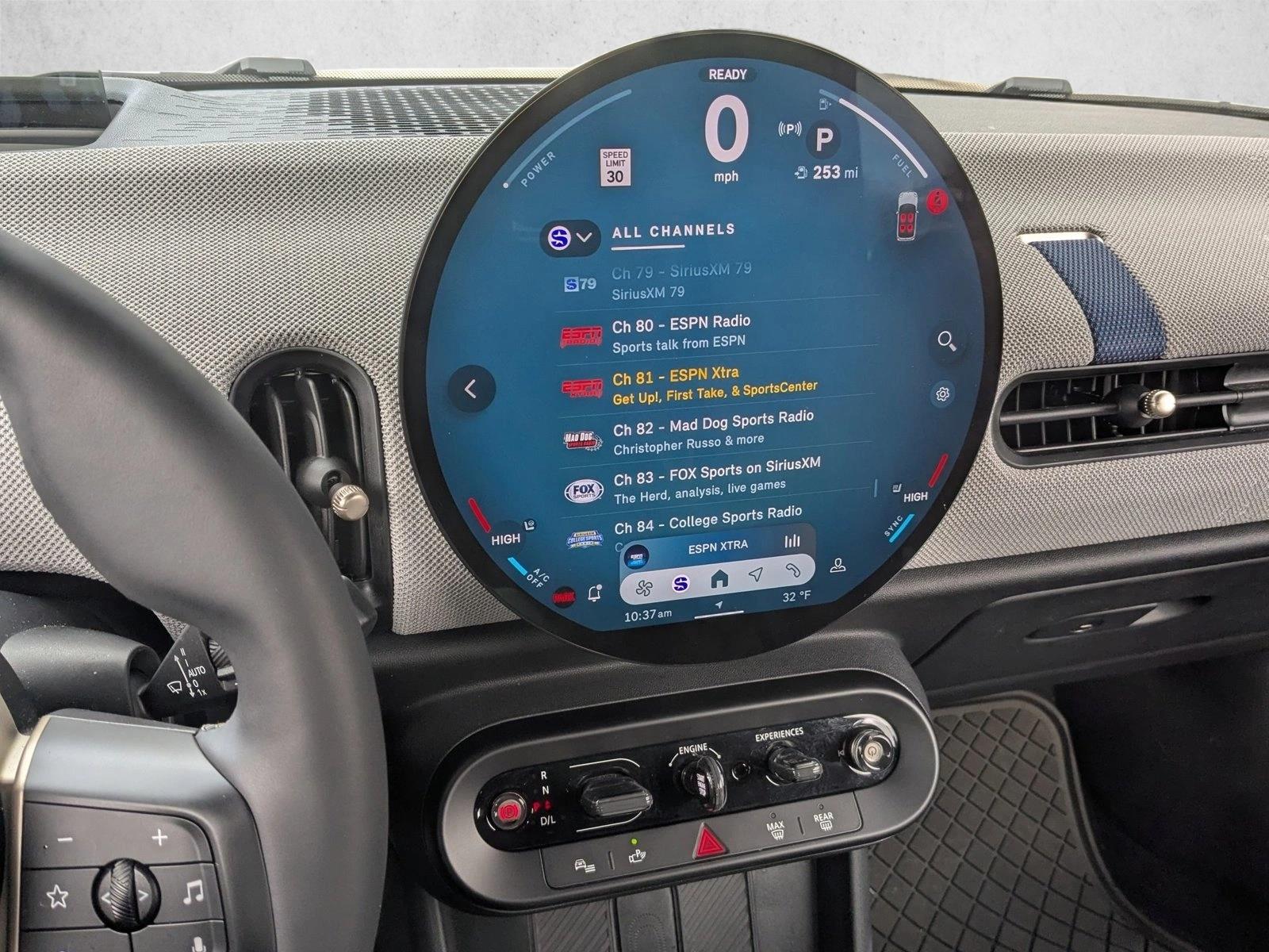 2025 MINI Convertible S - Photo 11