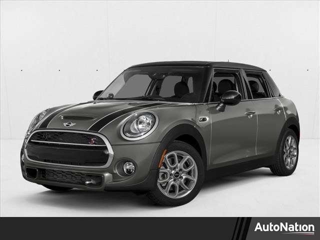 2018 MINI Cooper S 4 Door's photo