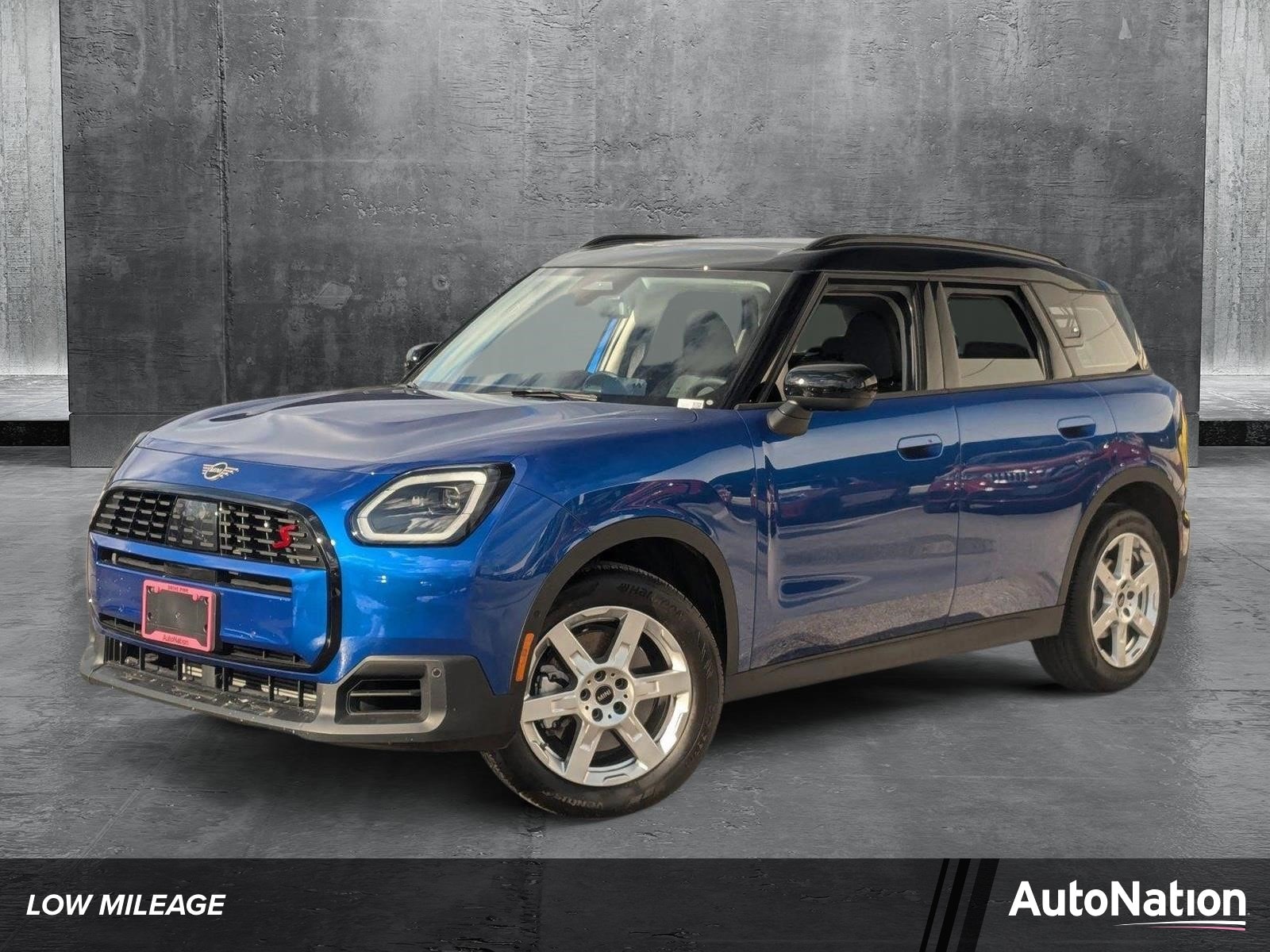 2025 MINI Countryman S's photo